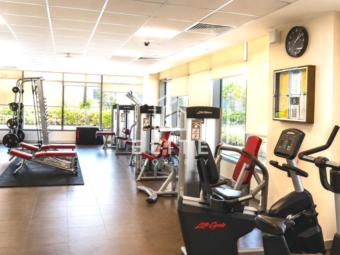 Luxury 2BR | Pool View | Direct Park Access | Mall