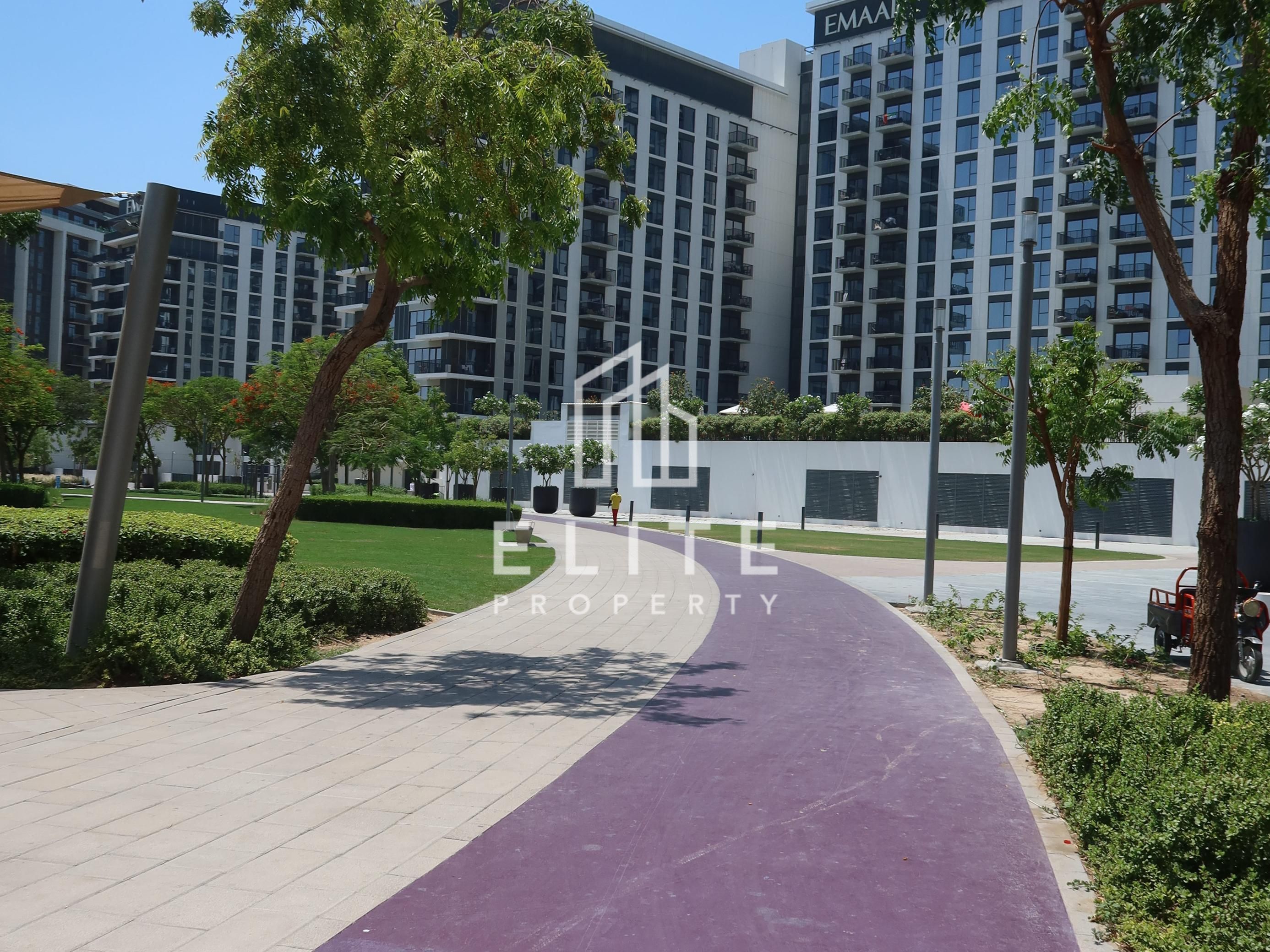 Luxury 2BR | Pool View | Direct Park Access | Mall