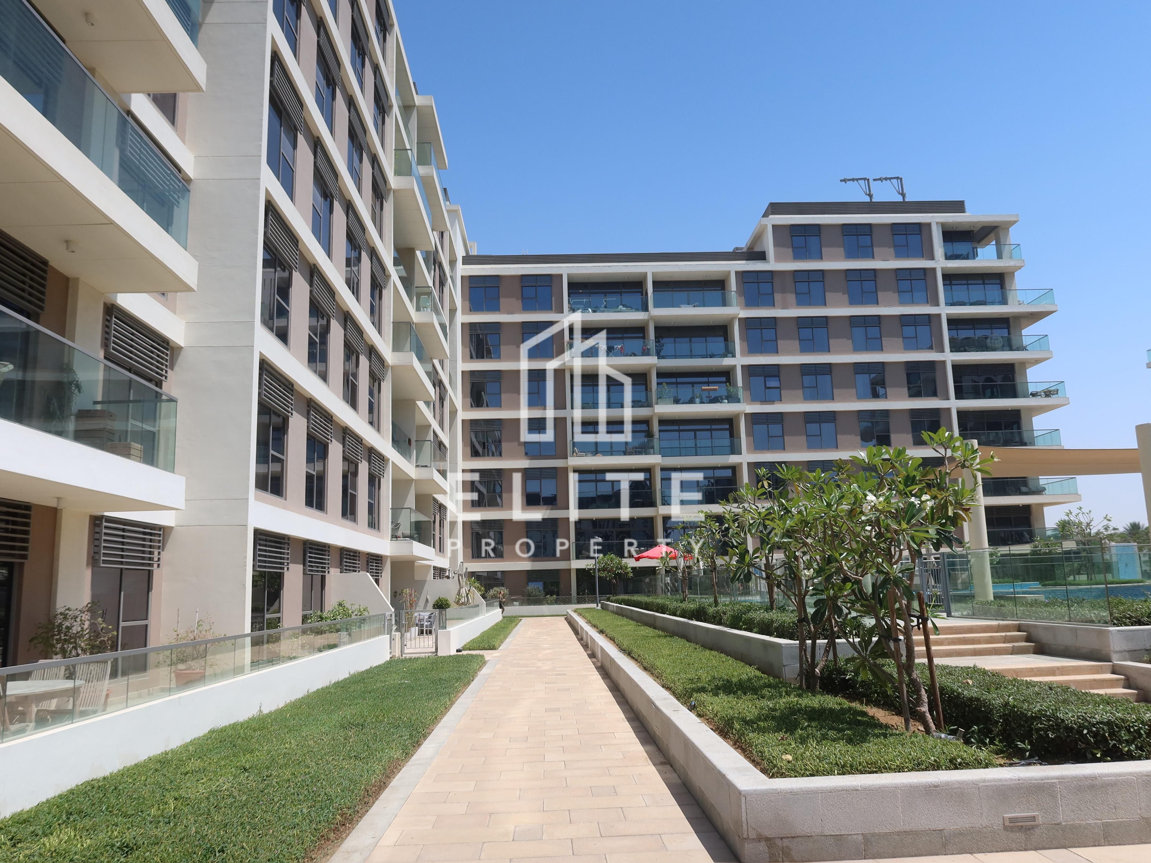 Luxury 2BR | Pool View | Direct Park Access | Mall