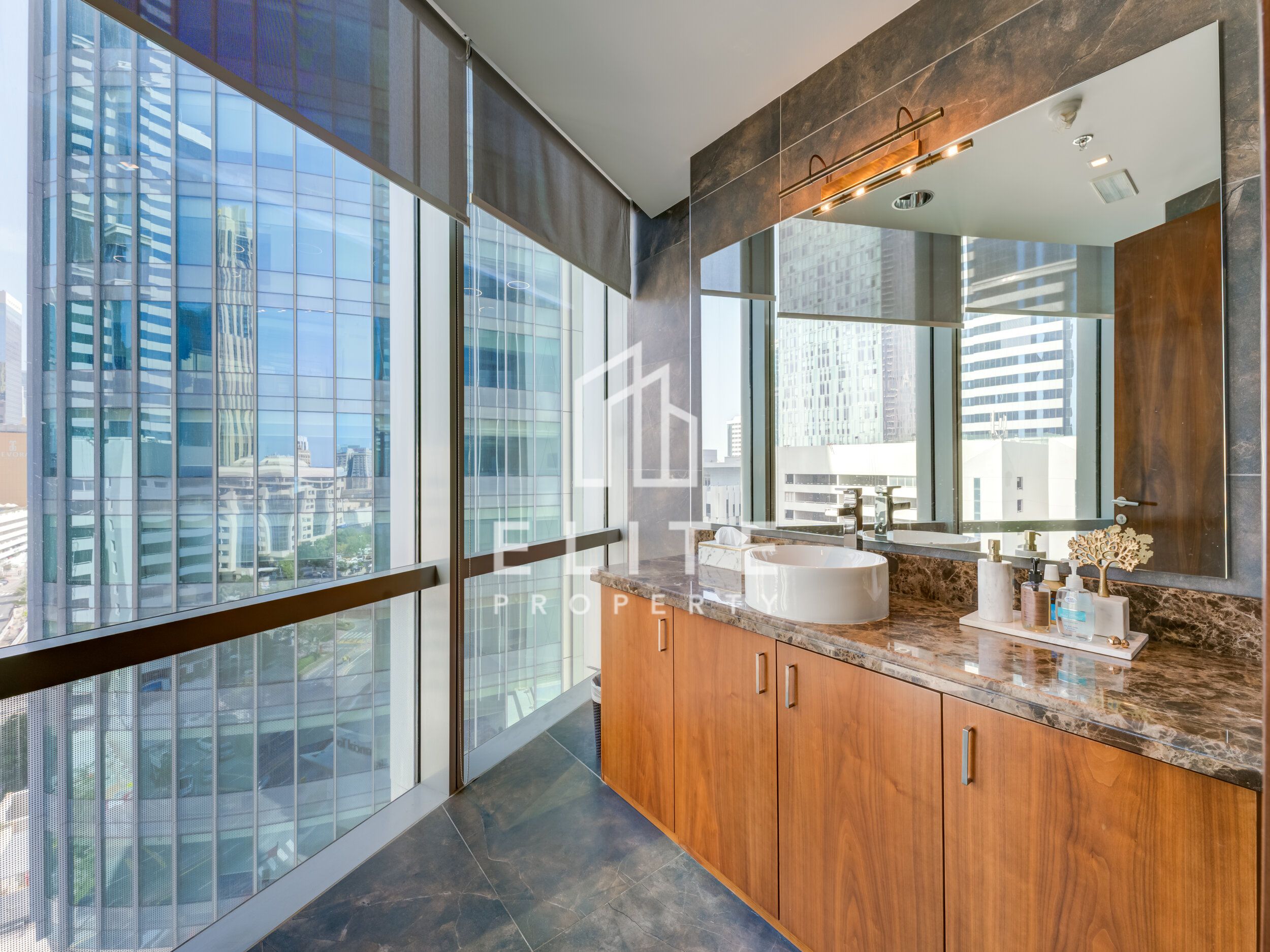 LUXURY HIGH END OFFICE IN DIFC | BK VIEW | GRADE A