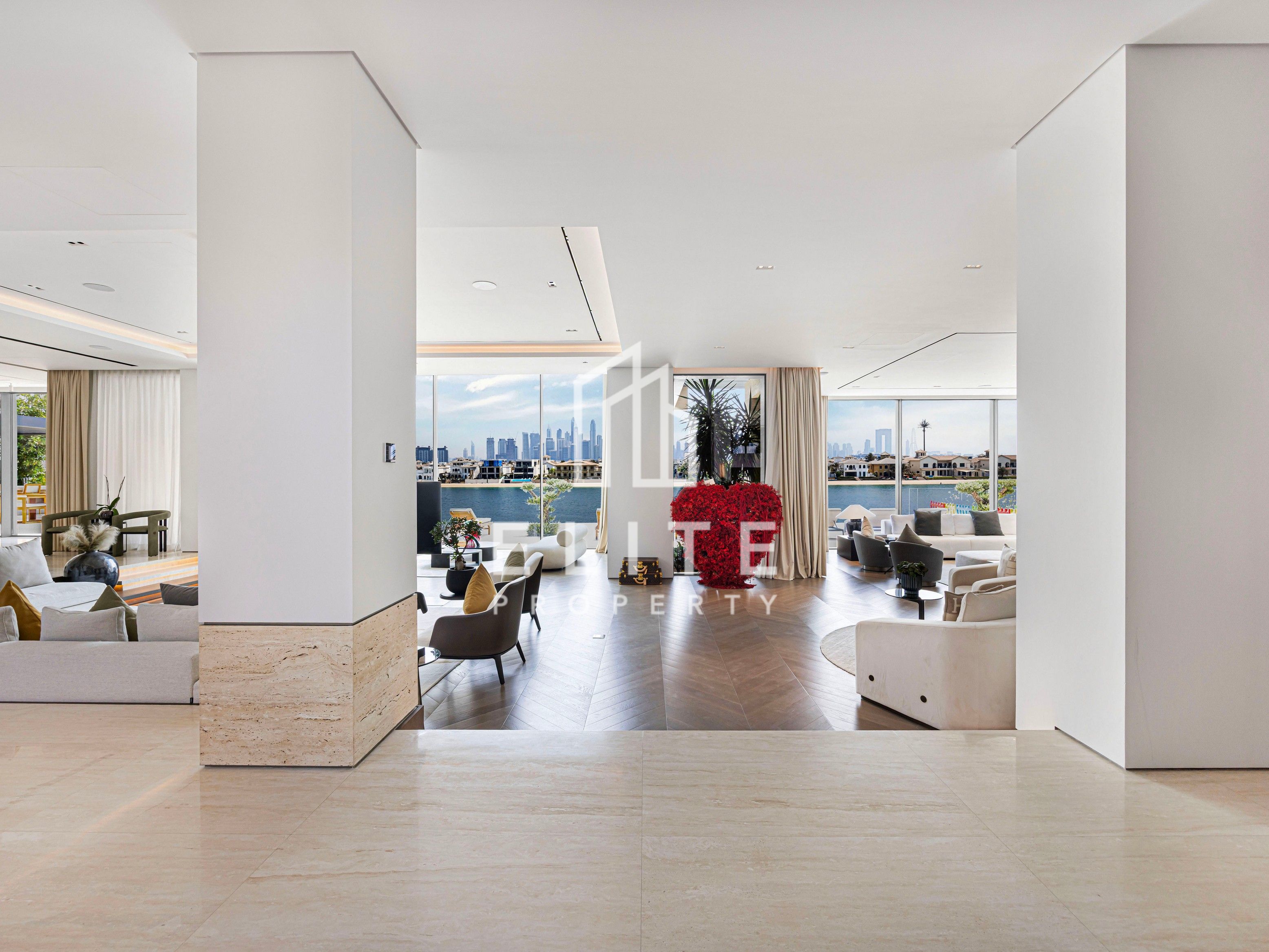 Palm Jumeirah Ultra Luxury Custom Built Villa!