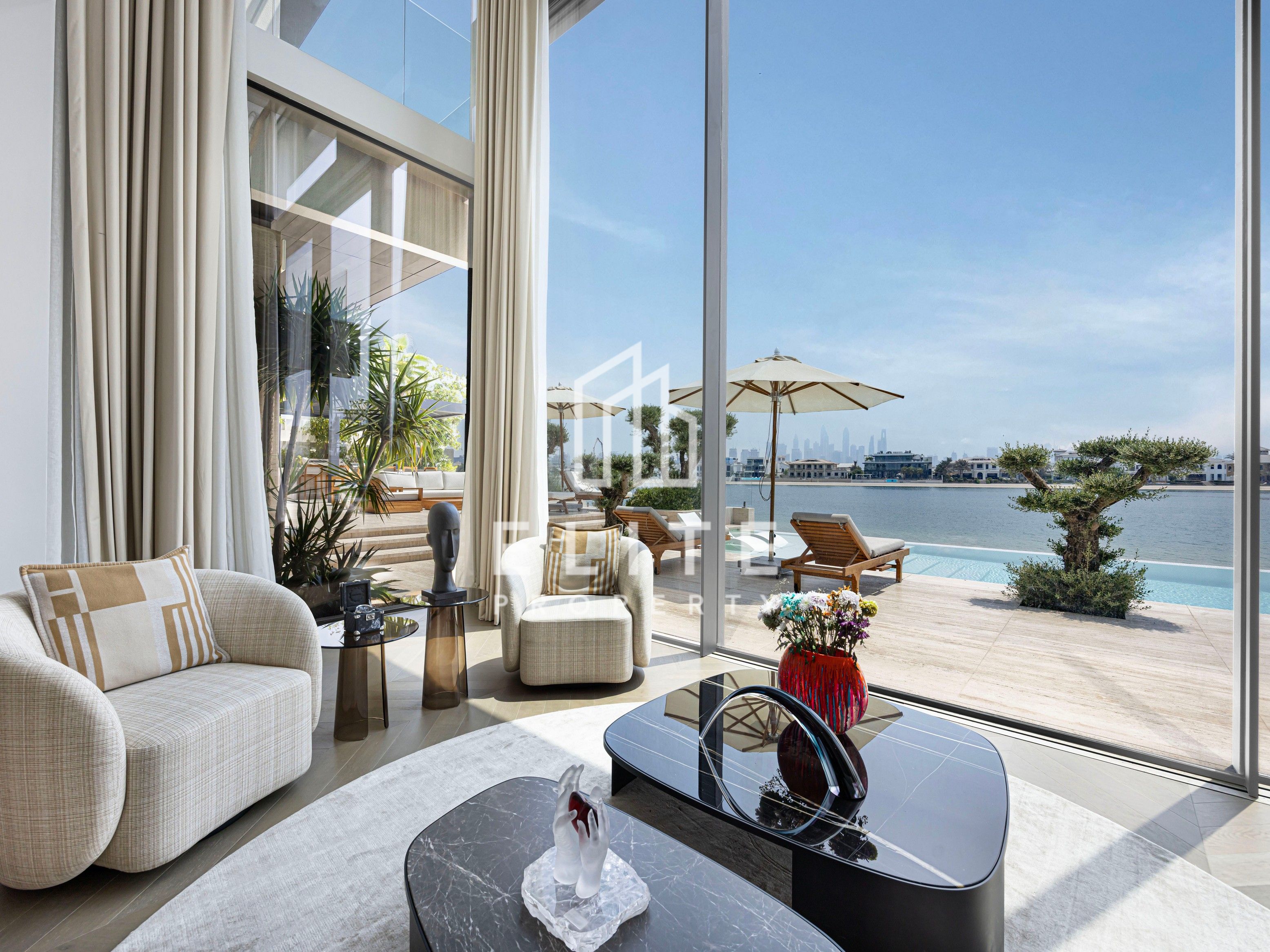 Palm Jumeirah Ultra Luxury Custom Built Villa!