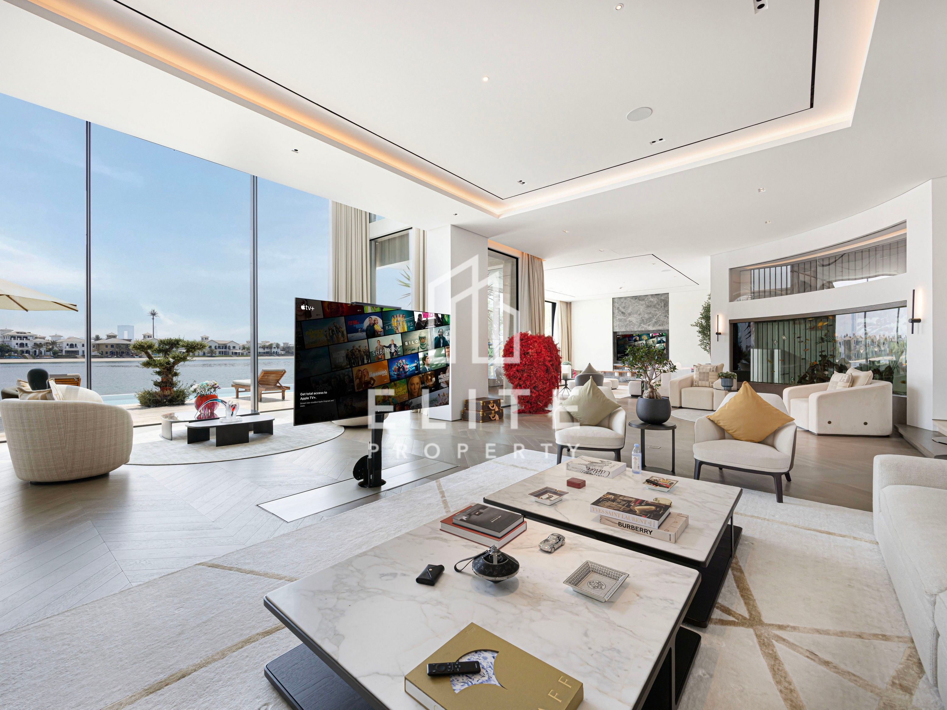 Palm Jumeirah Ultra Luxury Custom Built Villa!