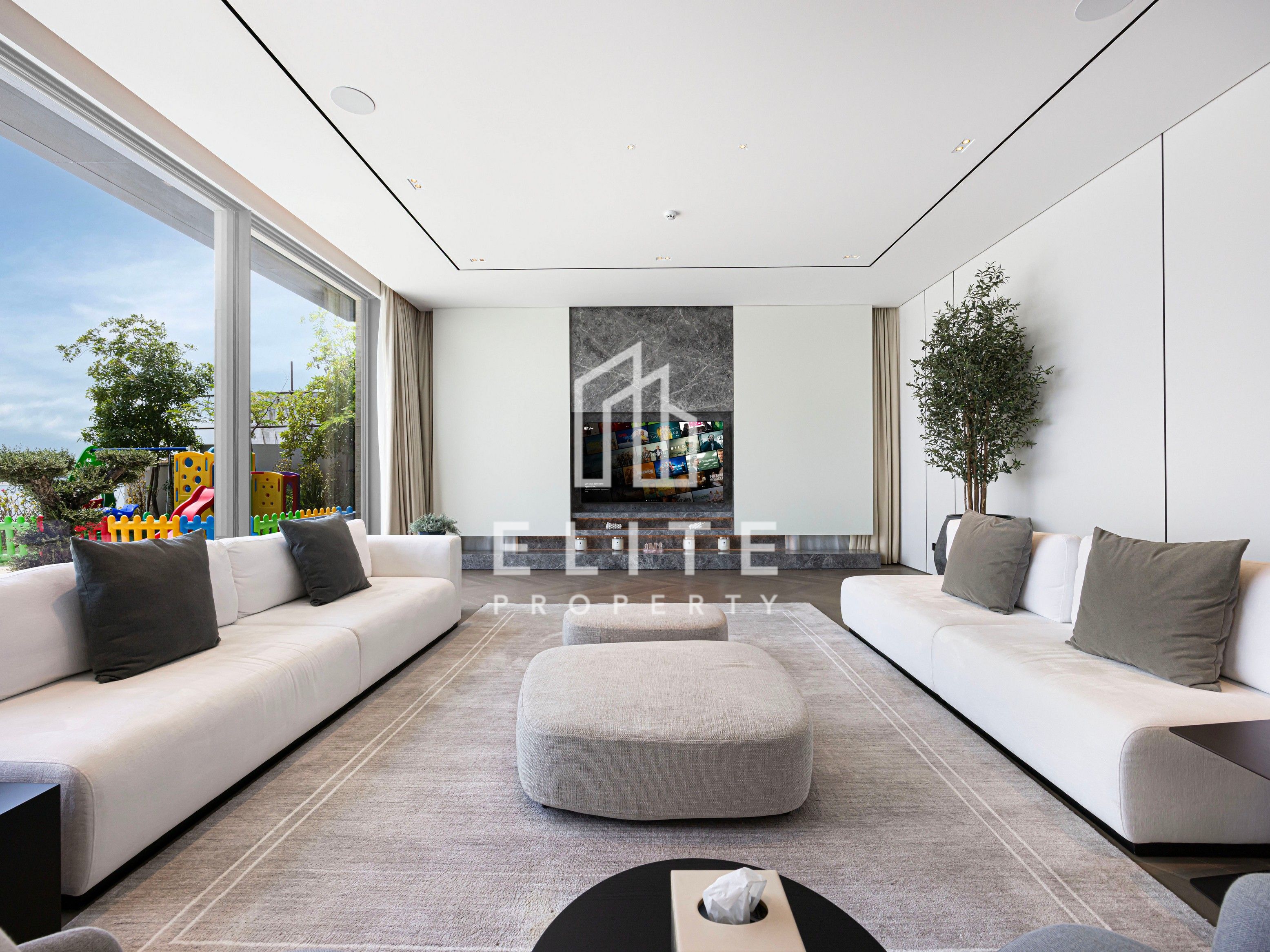 Palm Jumeirah Ultra Luxury Custom Built Villa!