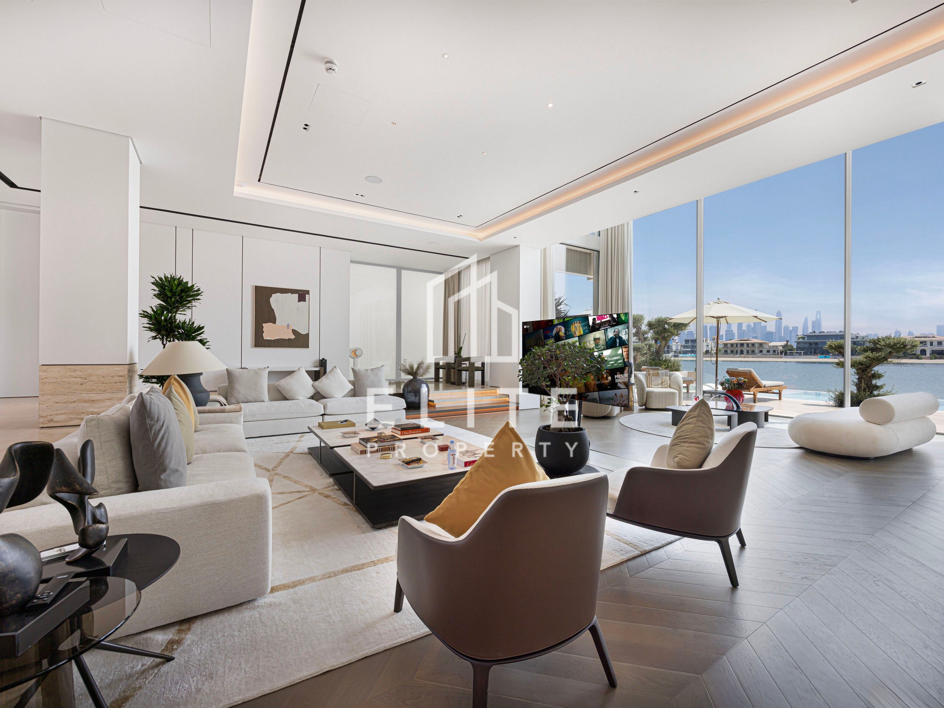 Palm Jumeirah Ultra Luxury Custom Built Villa!