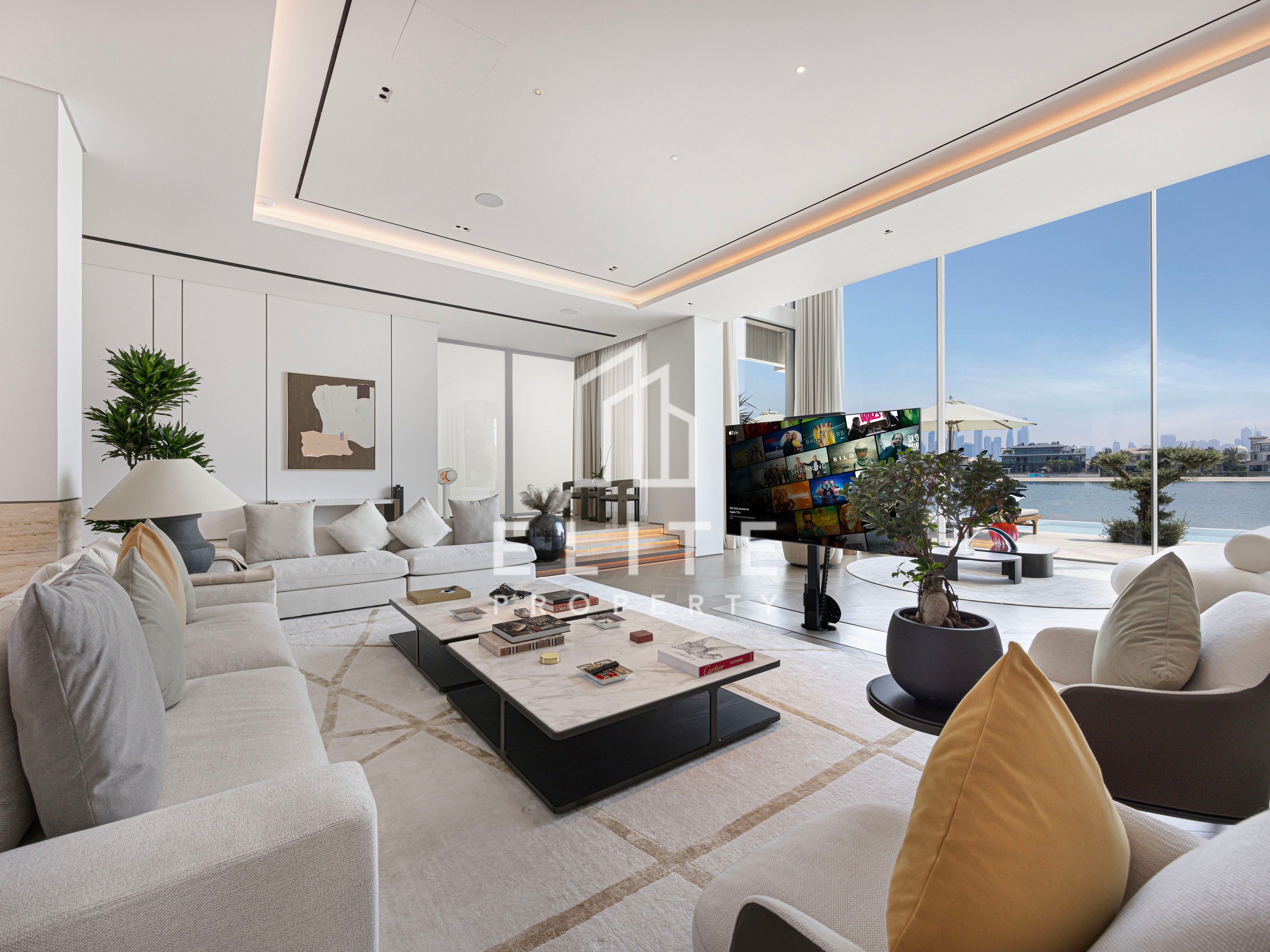Palm Jumeirah Ultra Luxury Custom Built Villa!