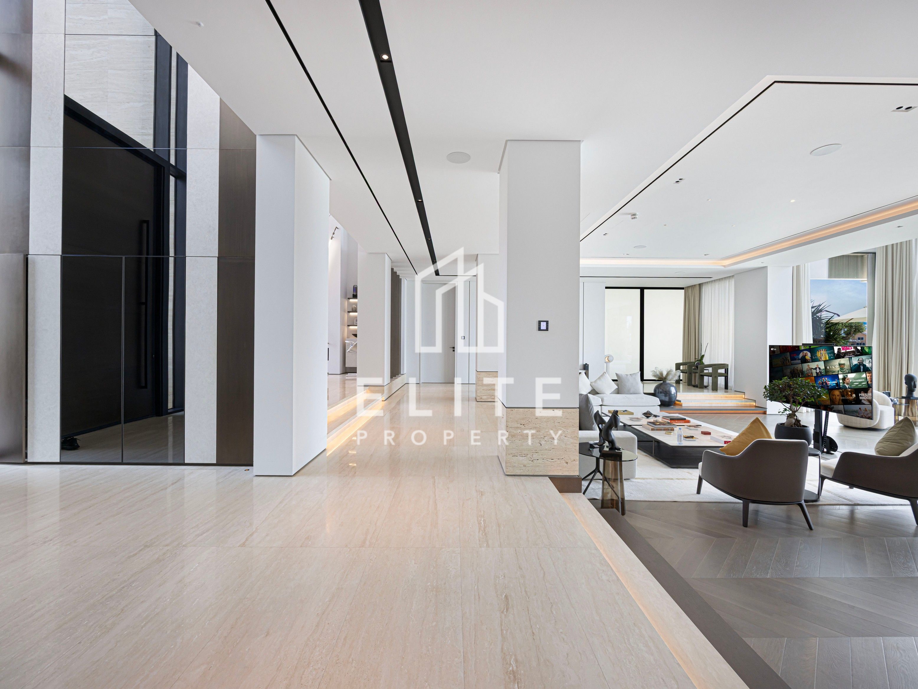 Palm Jumeirah Ultra Luxury Custom Built Villa!