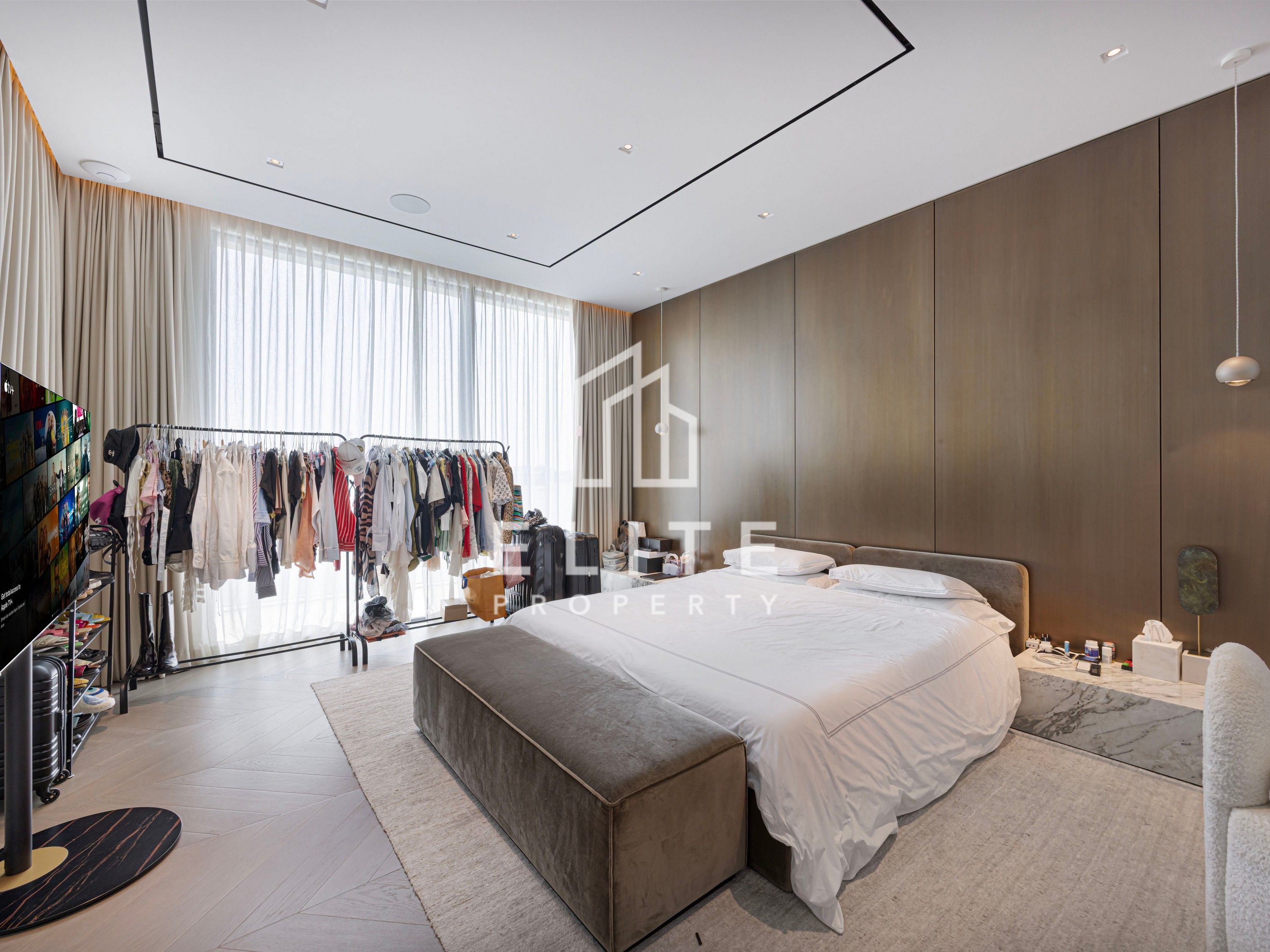 Palm Jumeirah Ultra Luxury Custom Built Villa!