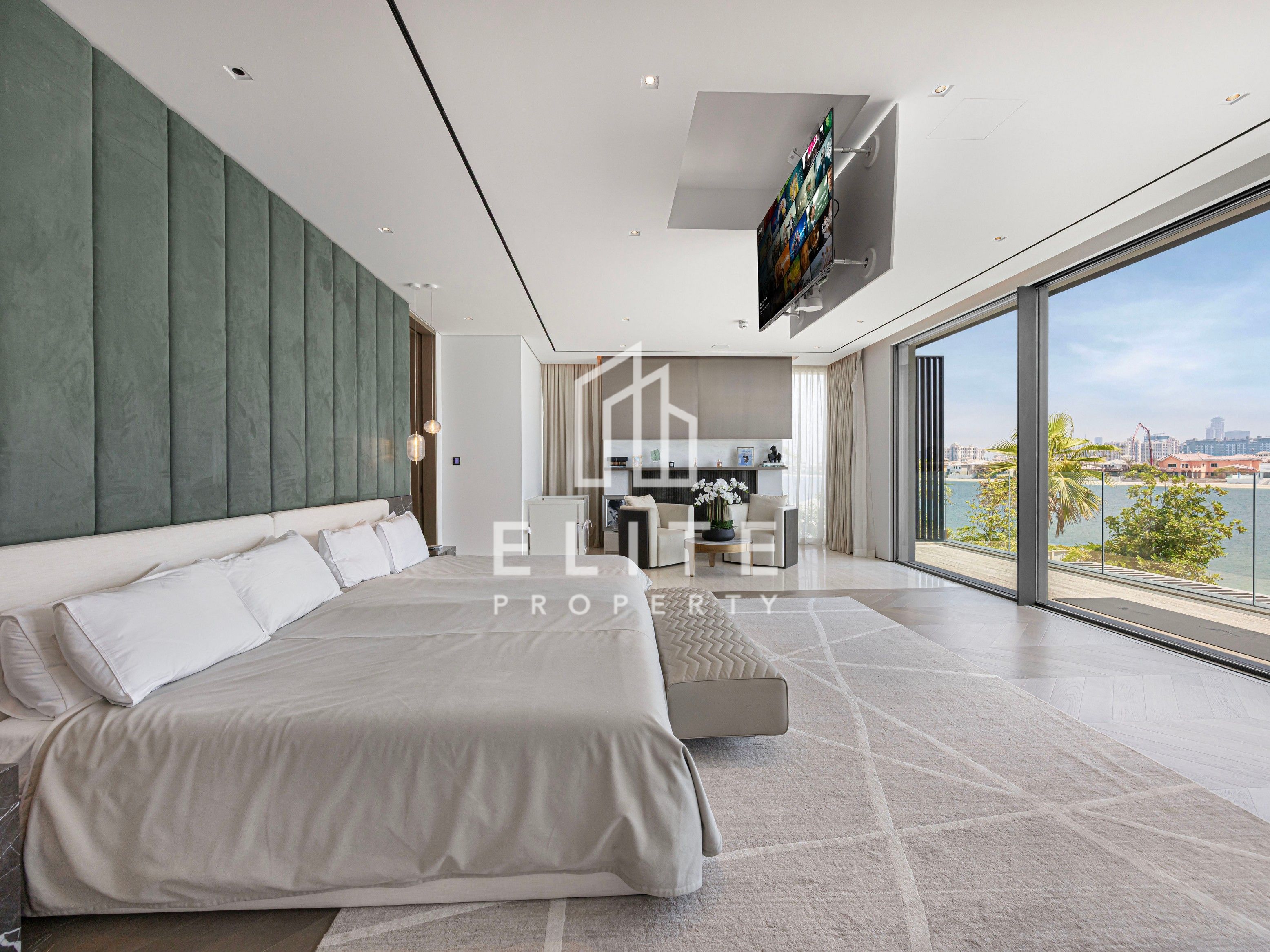 Palm Jumeirah Ultra Luxury Custom Built Villa!