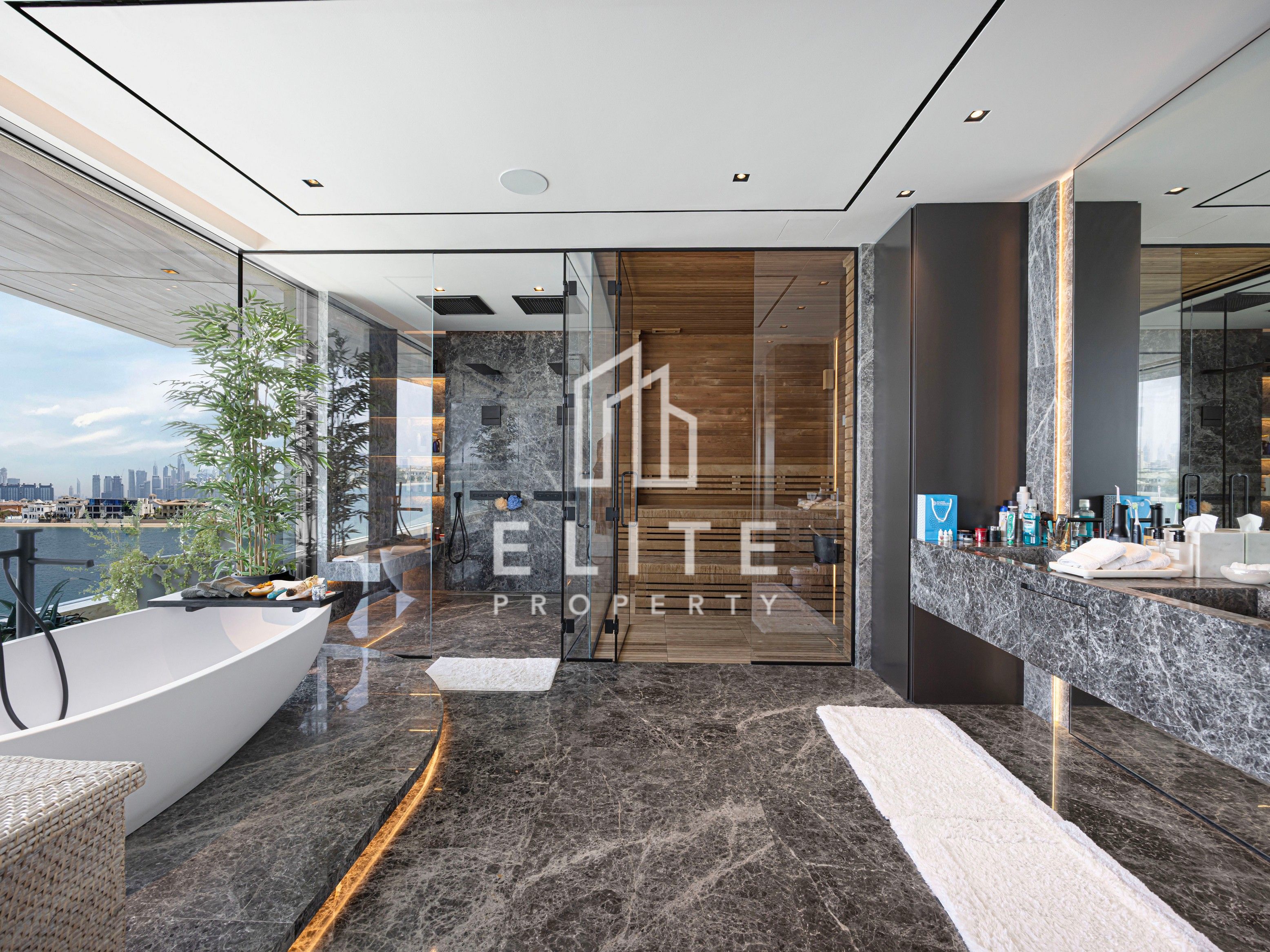 Palm Jumeirah Ultra Luxury Custom Built Villa!