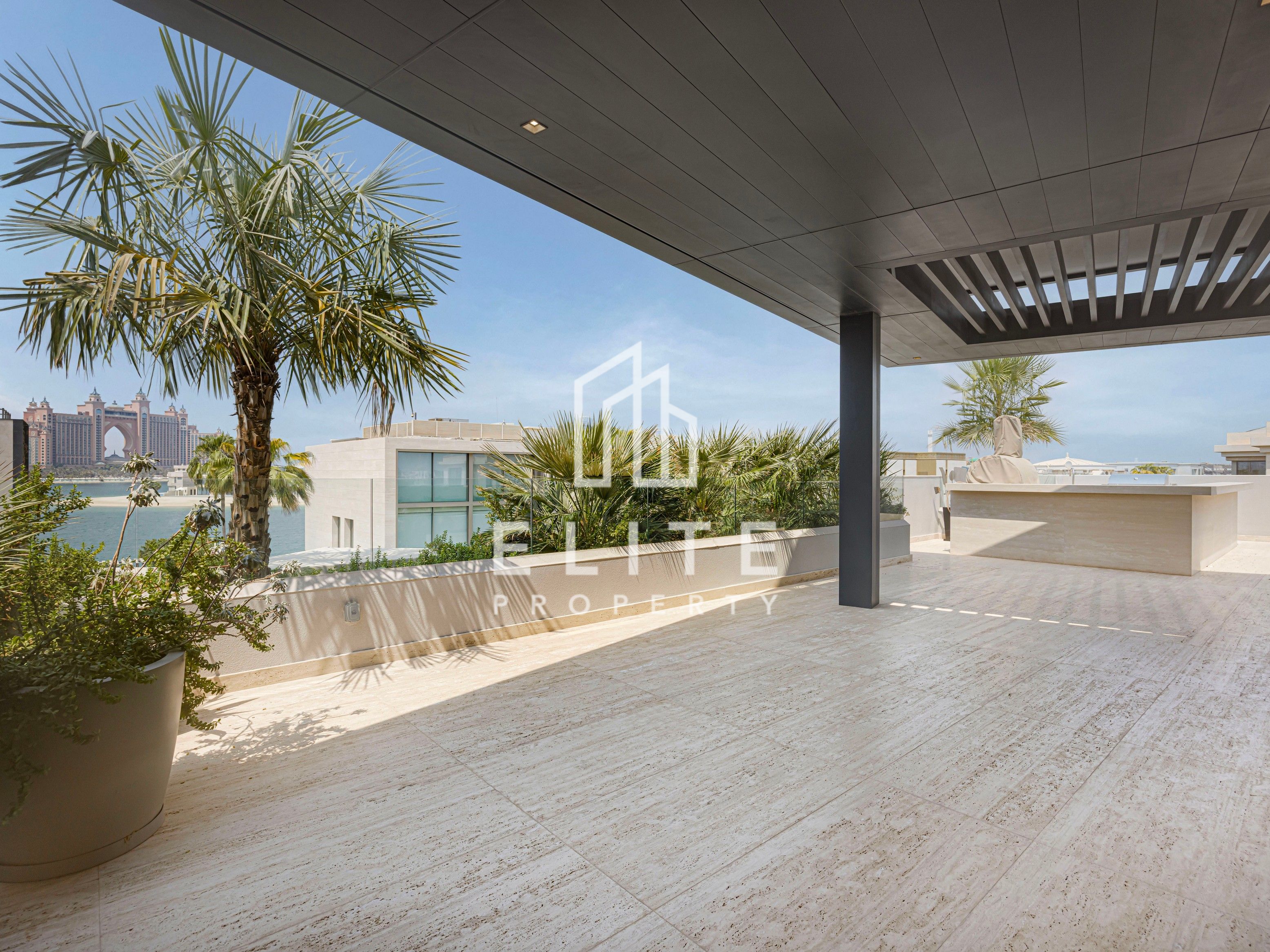 Palm Jumeirah Ultra Luxury Custom Built Villa!