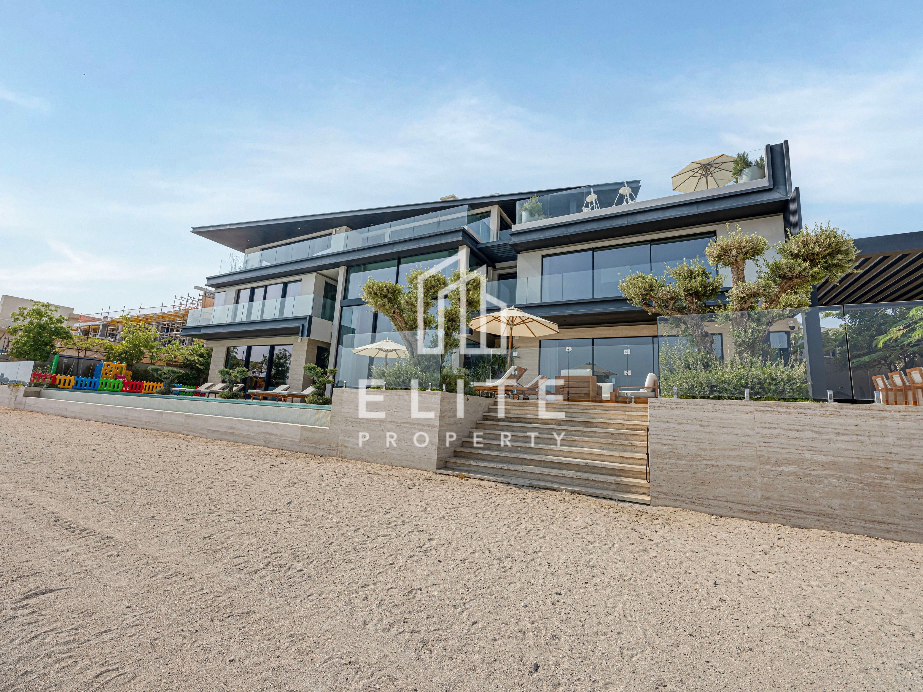 Palm Jumeirah Ultra Luxury Custom Built Villa!