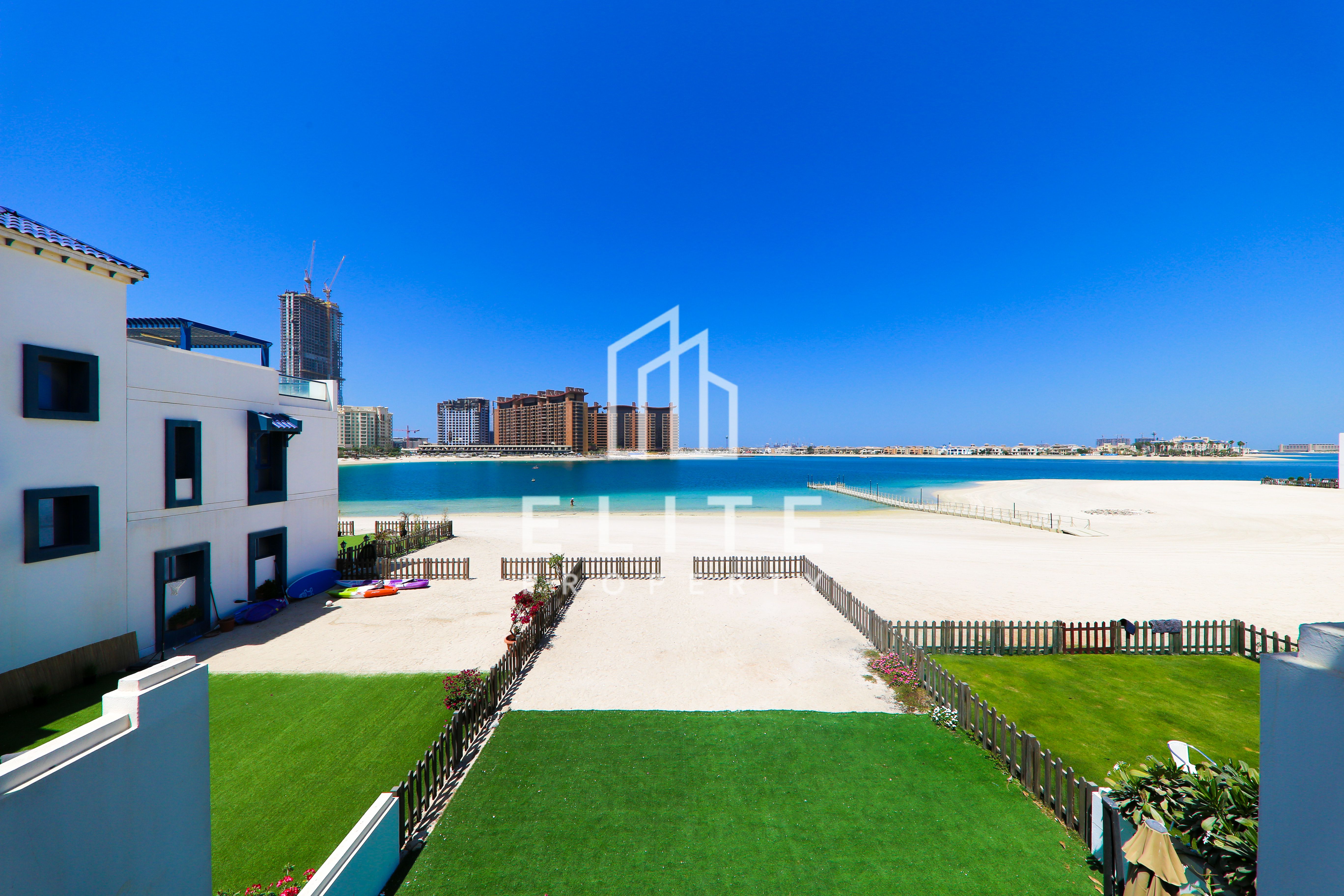 Huge Garden | Luxury Villa | Royal Atlantis Facing
