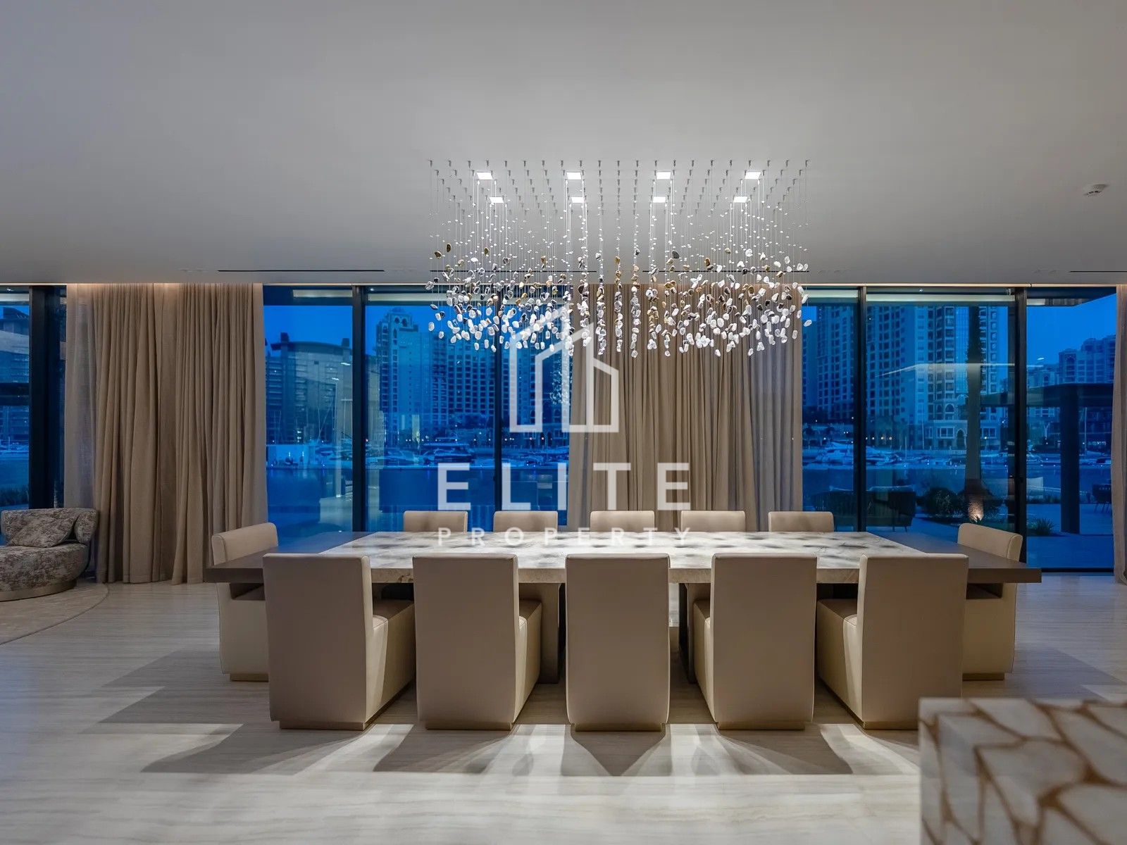 Ultra-Luxury 6BR Signature Villa | Frond A | Skyline & Sea Views
