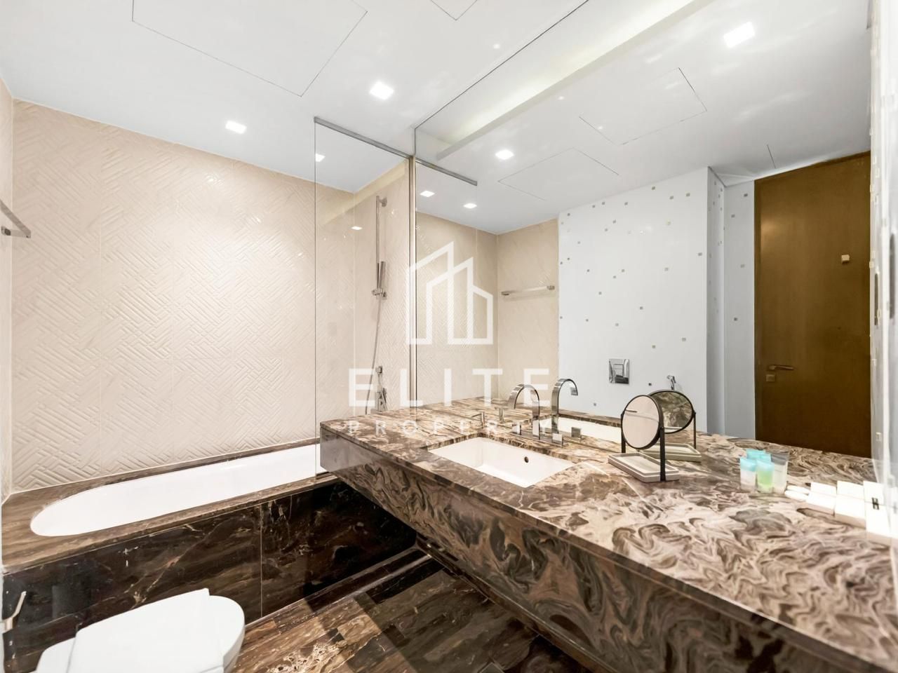 Vacant | Fully Upgraded | High Floor