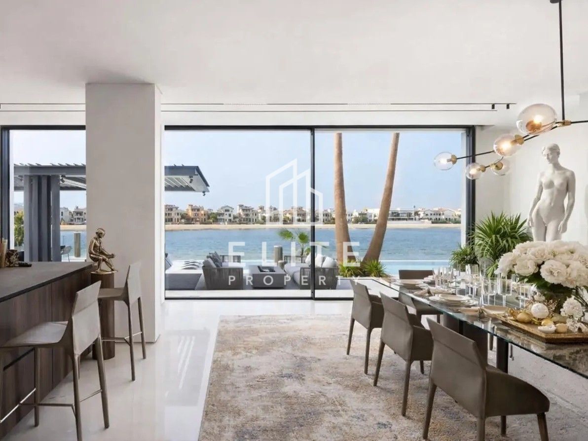 Brand New Ultra-Luxury 6BR Signature Villa | Frond A Beachfront