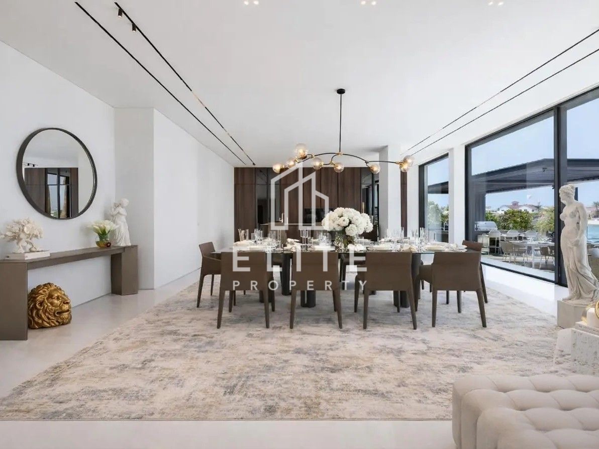 Brand New Ultra-Luxury 6BR Signature Villa | Frond A Beachfront