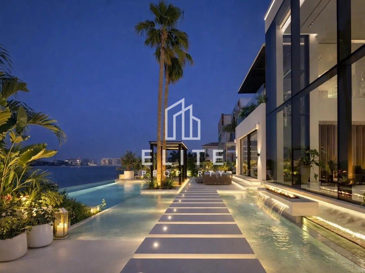 Brand New Ultra-Luxury 6BR Signature Villa | Frond A Beachfront