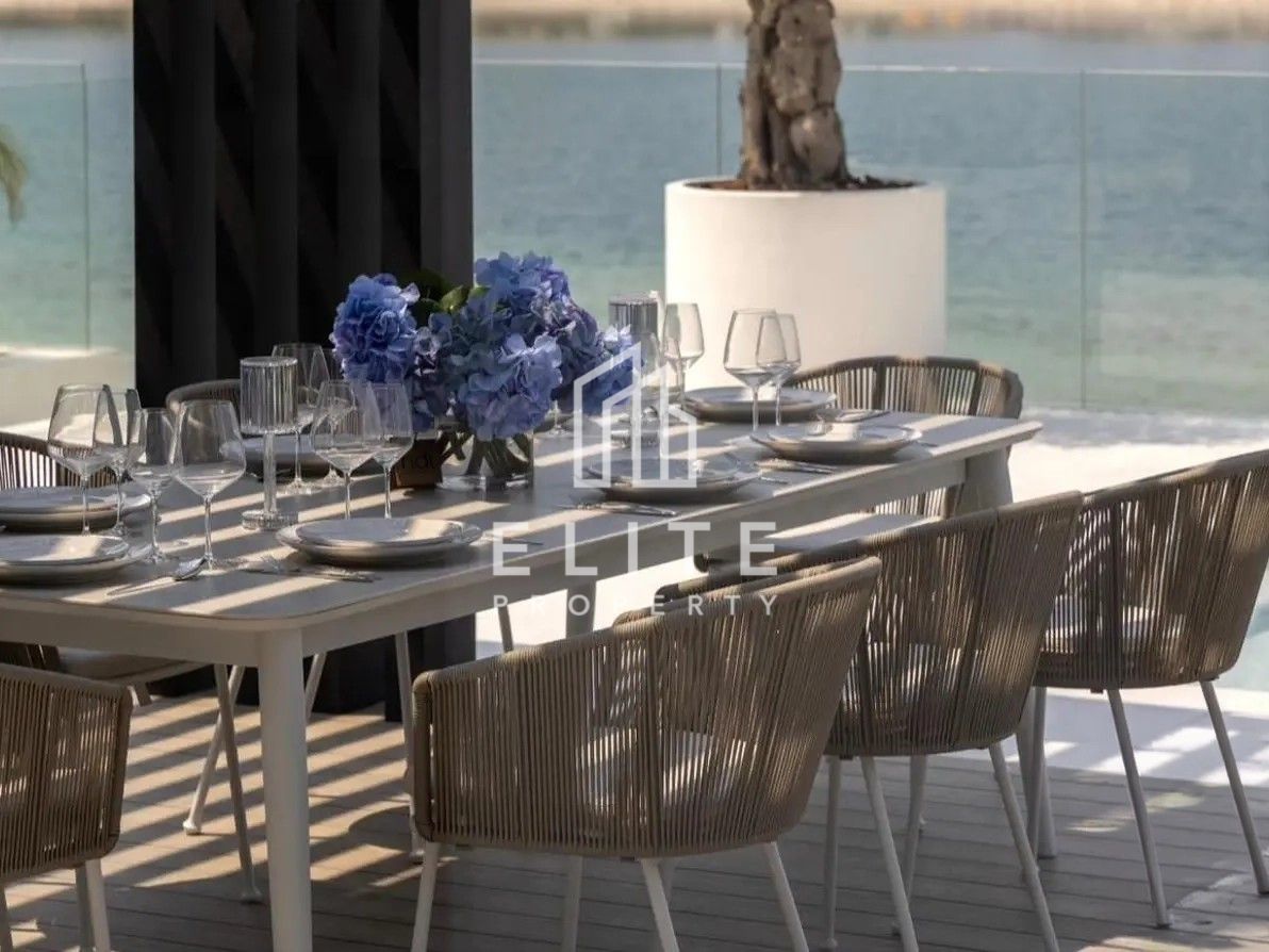 Brand New Ultra-Luxury 6BR Signature Villa | Frond A Beachfront