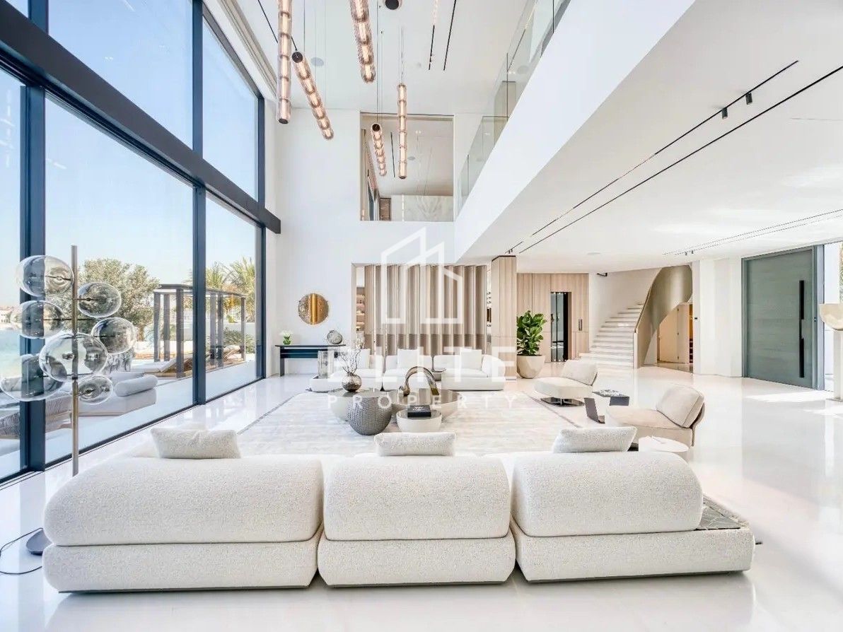 Gallery View | Brand New Ultra-Luxury 6BR Signature Villa | Frond A Beachfront