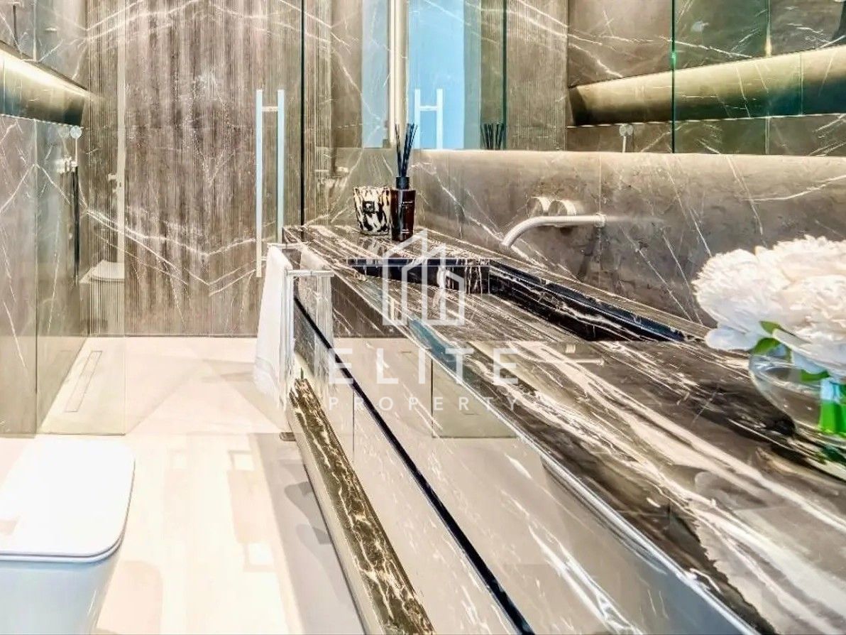 Gallery View | Brand New Ultra-Luxury 6BR Signature Villa | Frond A Beachfront