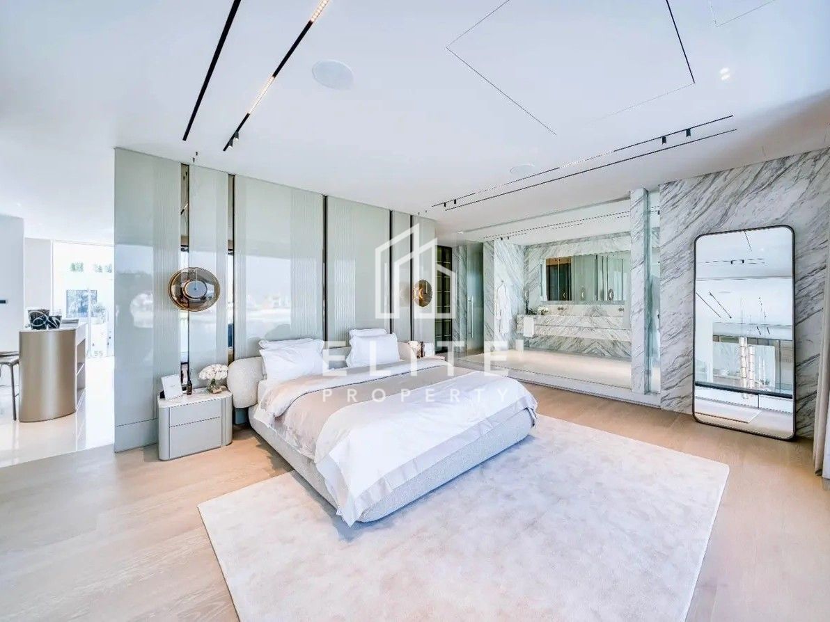 Gallery View | Brand New Ultra-Luxury 6BR Signature Villa | Frond A Beachfront