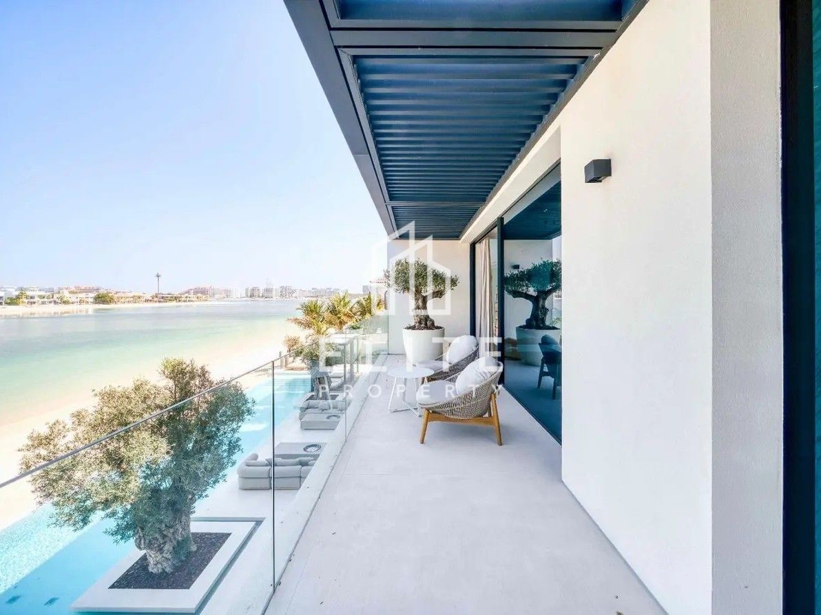 Gallery View | Brand New Ultra-Luxury 6BR Signature Villa | Frond A Beachfront