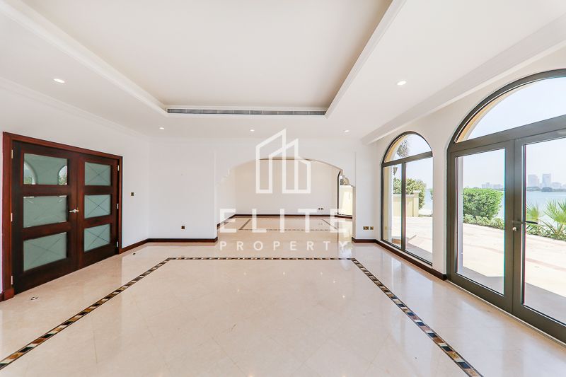Best Priced Garden Home | Investment Opportunity | 4BR Atrium Entry