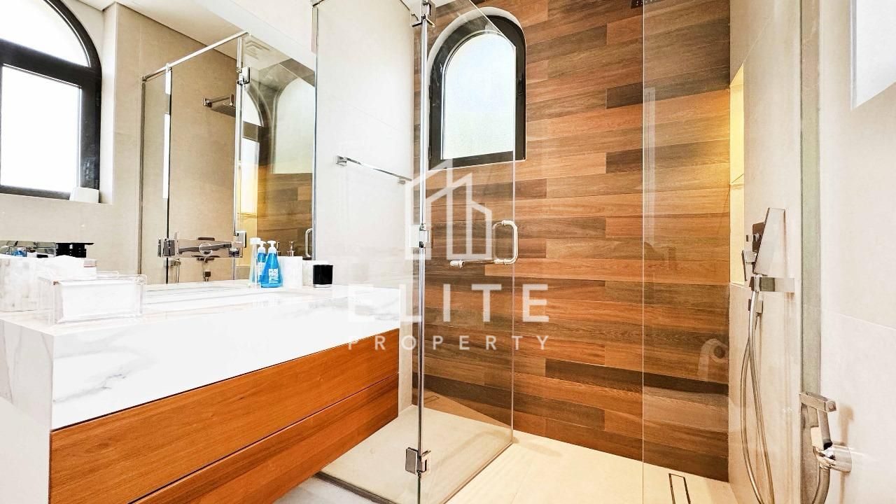 Fully Upgraded 5BR Garden Home | Frond B | Beachfront Living