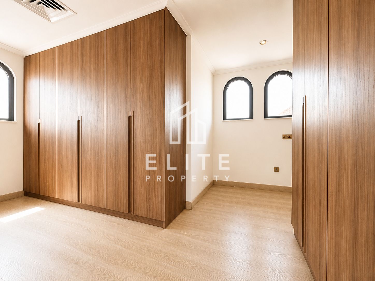 3 Storey 5BR Garden Home | Mid Number Atrium Entry