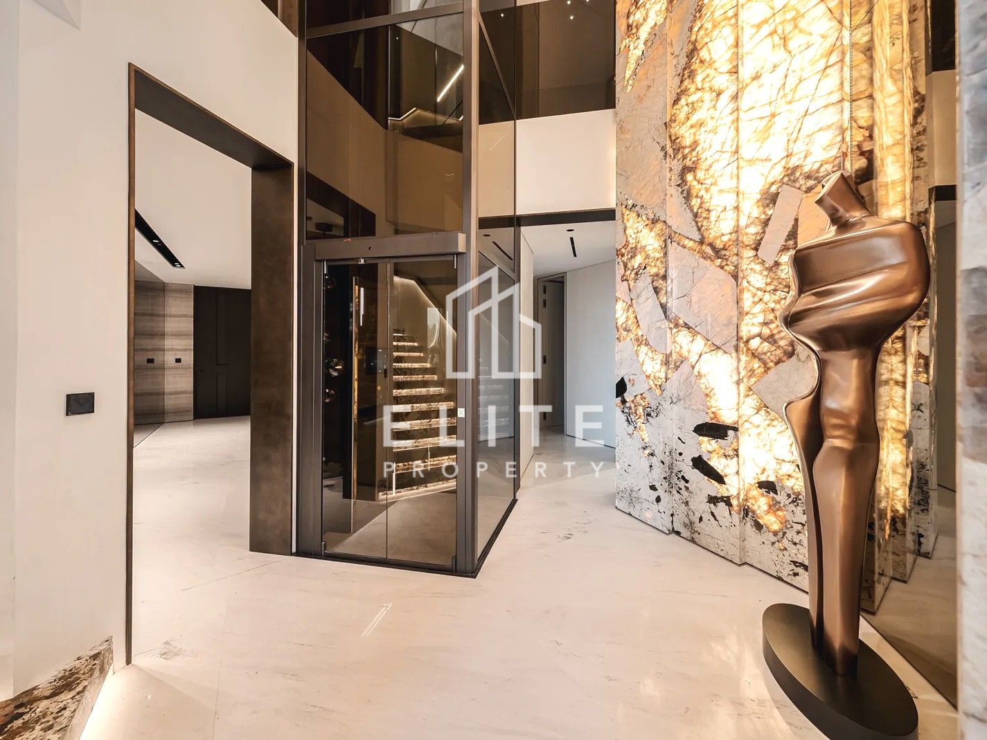 Fully Upgraded 3 Storey Tip Villa | 5BR High Italian Spec