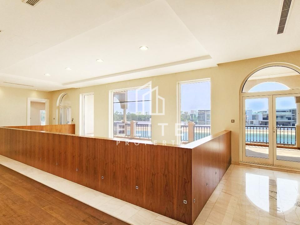 6BR Signature Gallery View | Large Plot | Full Atlantis Views