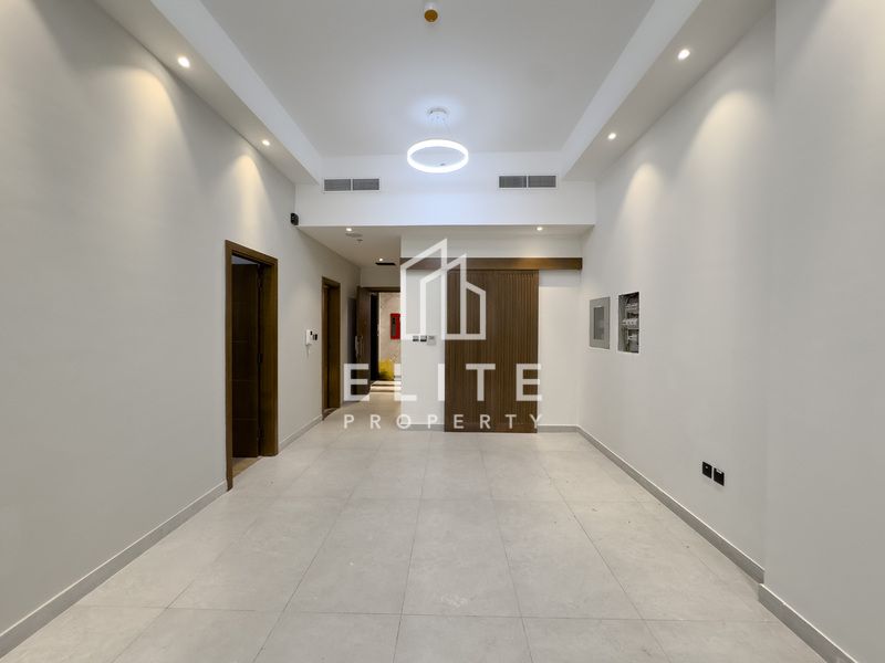 Ground Floor | Biggest 1-Bedroom | Large Terrace