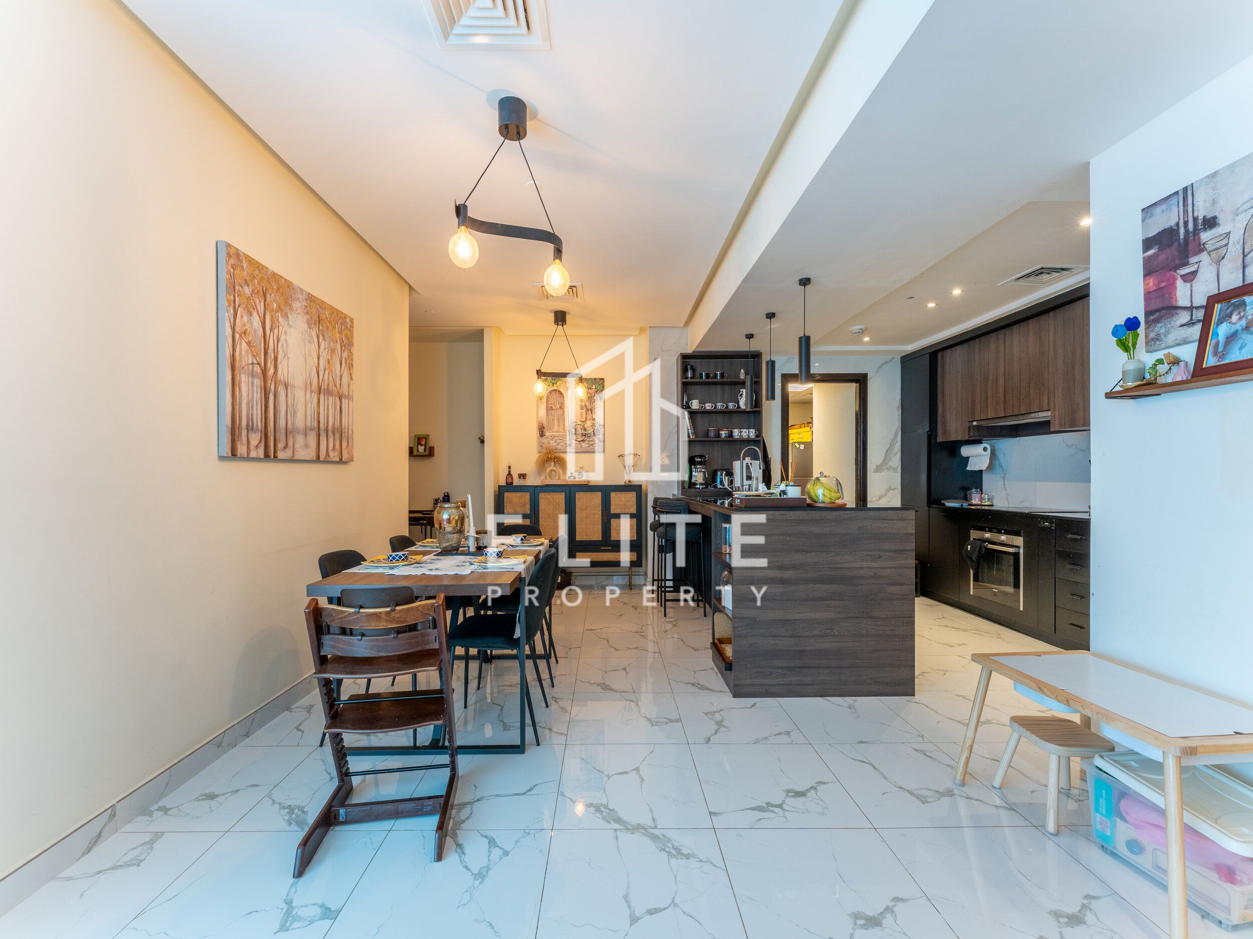 Vacant on Transfer | Fully Upgraded | Mid Floor