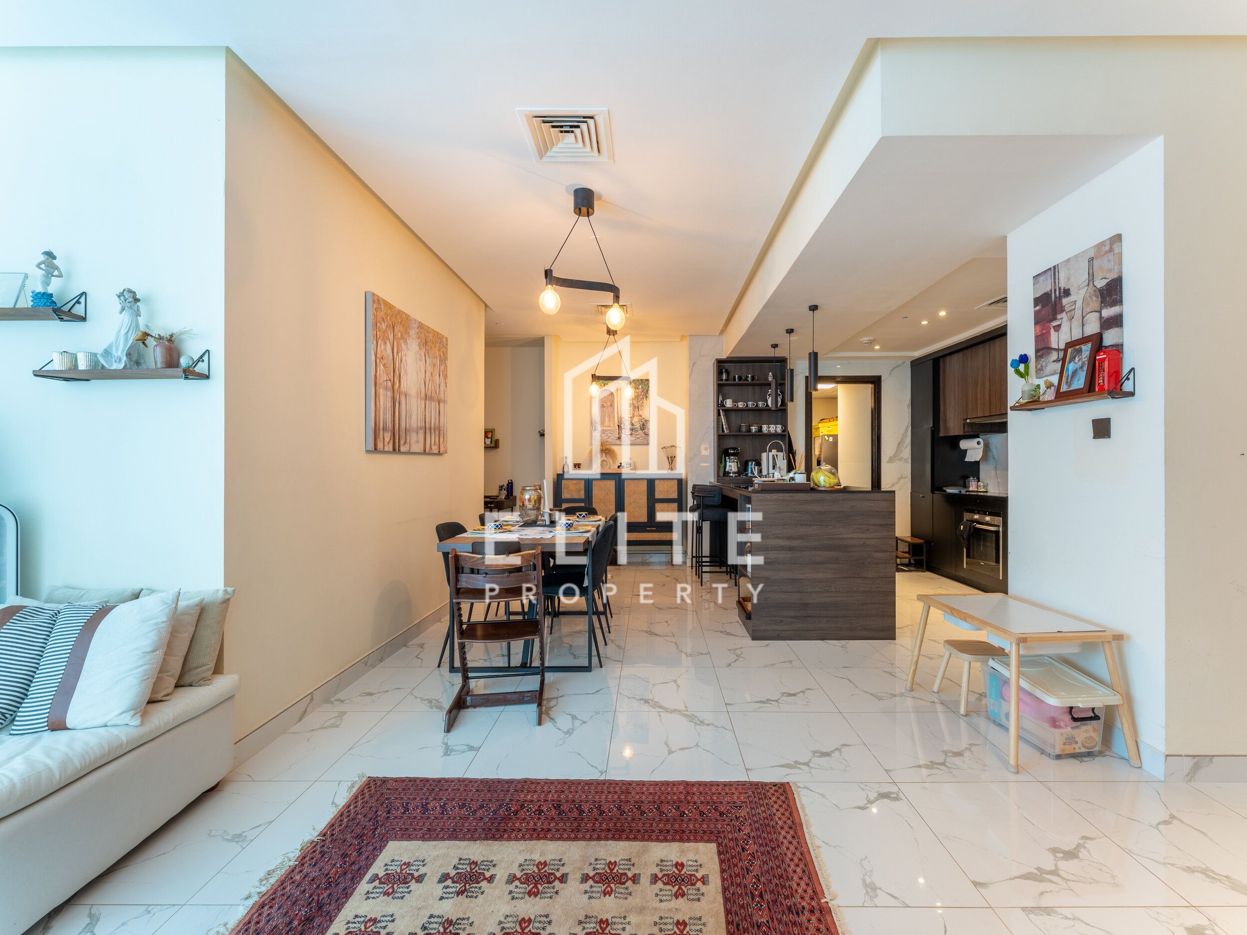 Vacant on Transfer | Fully Upgraded | Mid Floor