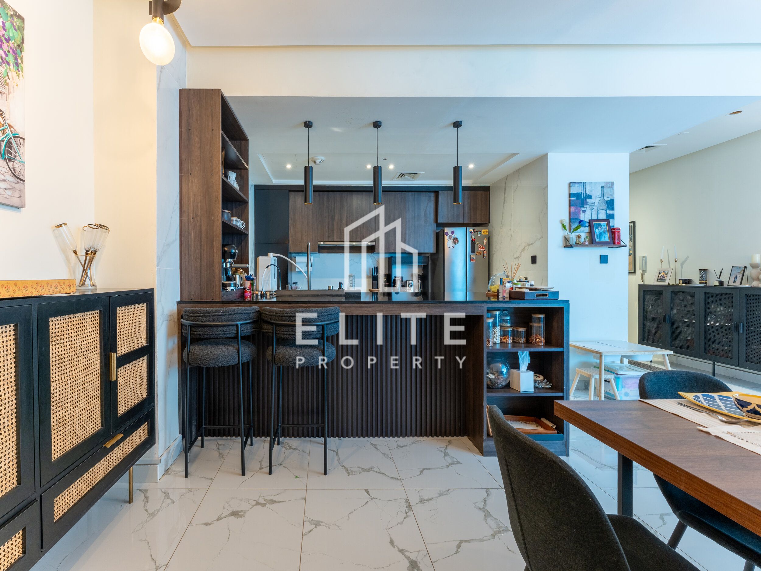 Vacant on Transfer | Fully Upgraded | Mid Floor