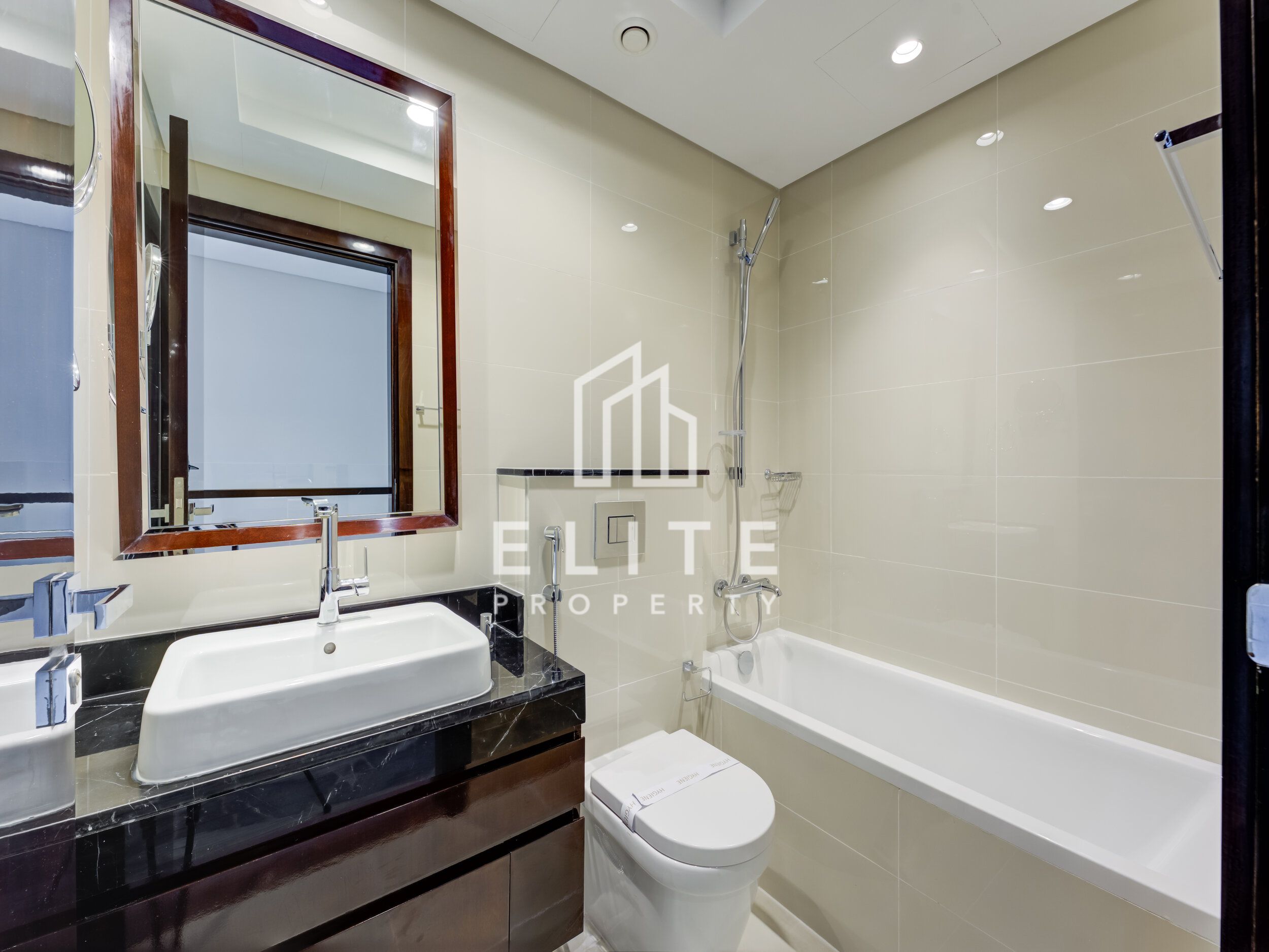 Brand New | 5 bed | rooftop terrace
