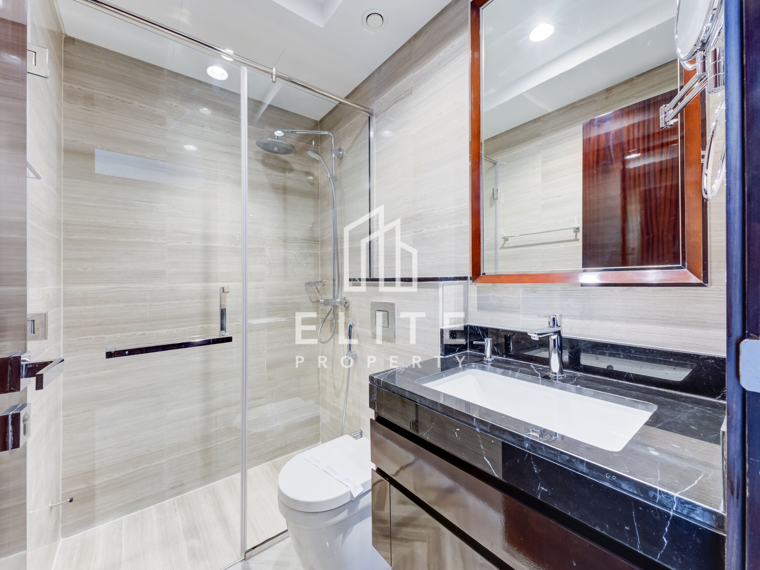 Brand New | 5 bed | rooftop terrace