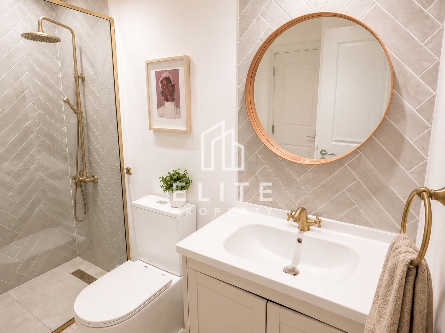 Fully Furnished | Internal Street | Upgraded