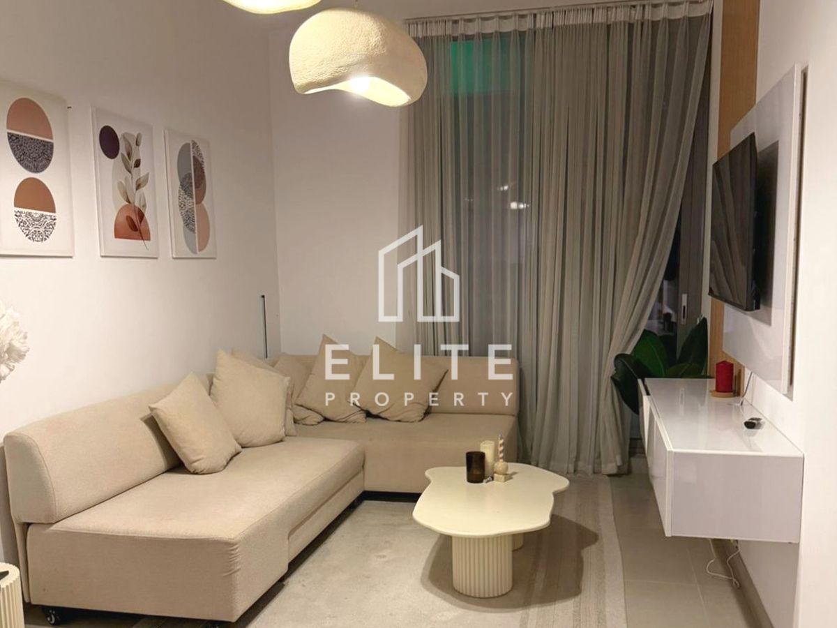 Vacant | Fully furnished | Multiple cheques