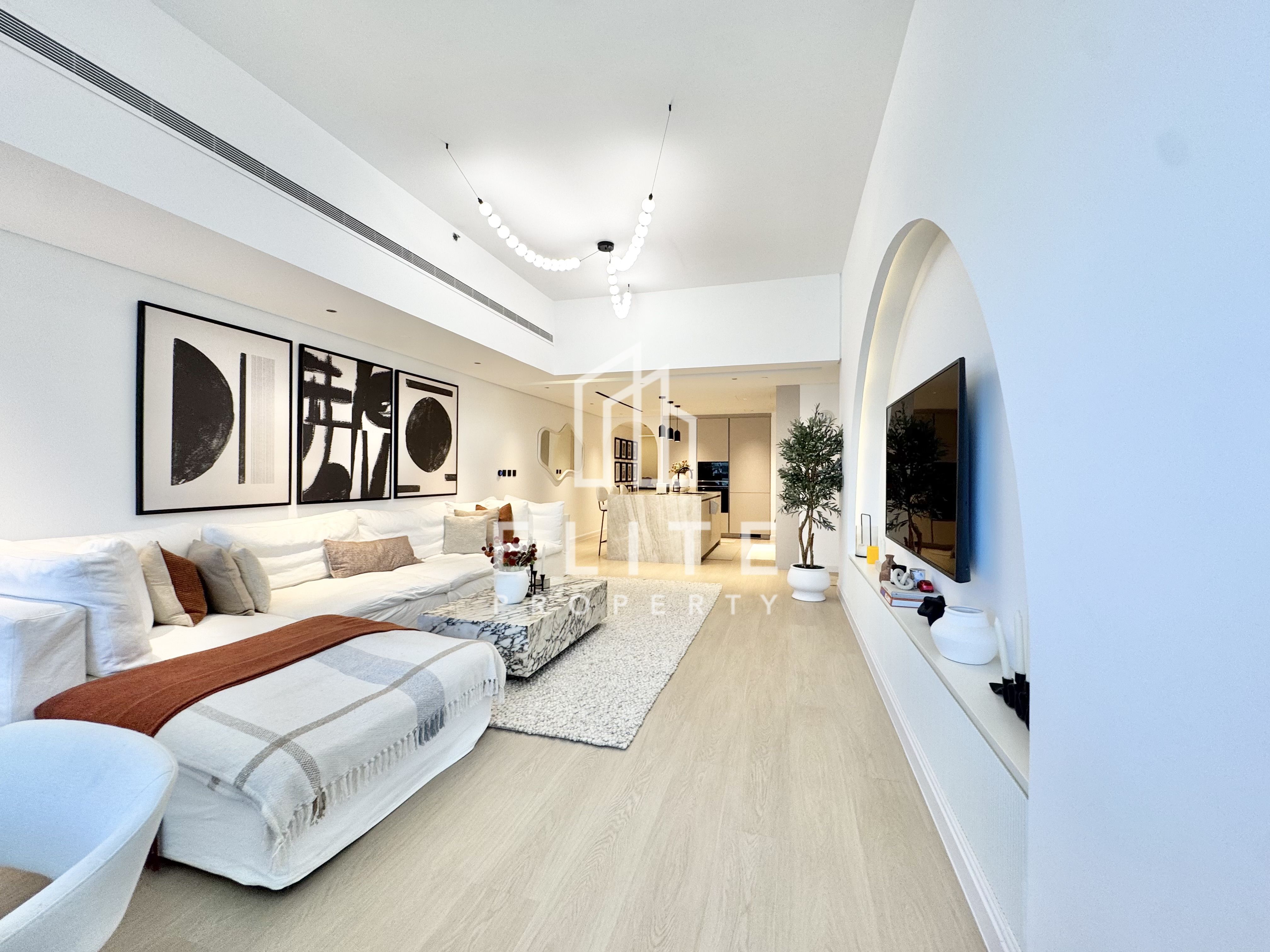FULLY UPGRADED | HIGH FLOOR | SEA VIEW