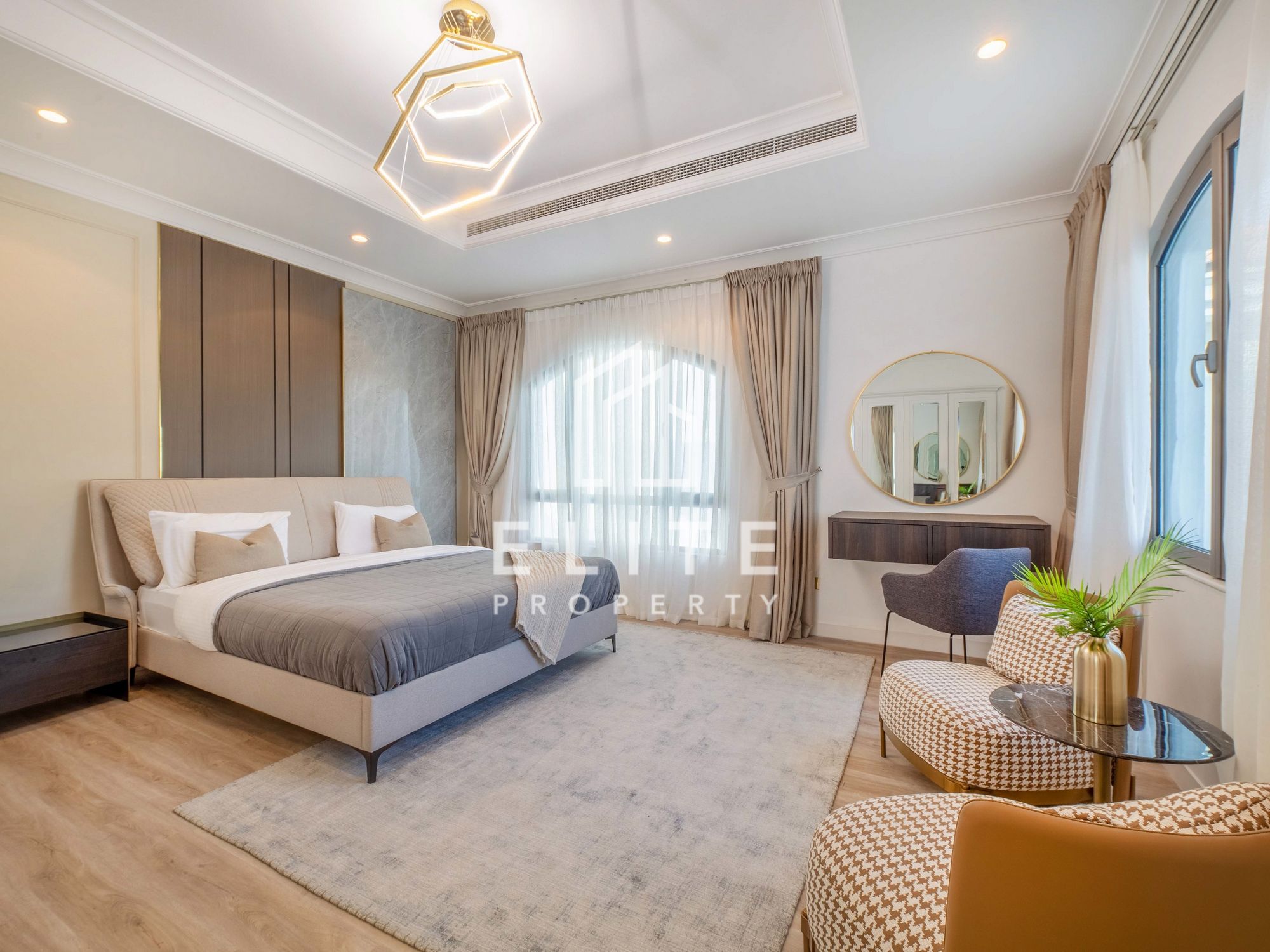 Upgraded & Fully Furnished 5BR Central Rotunda