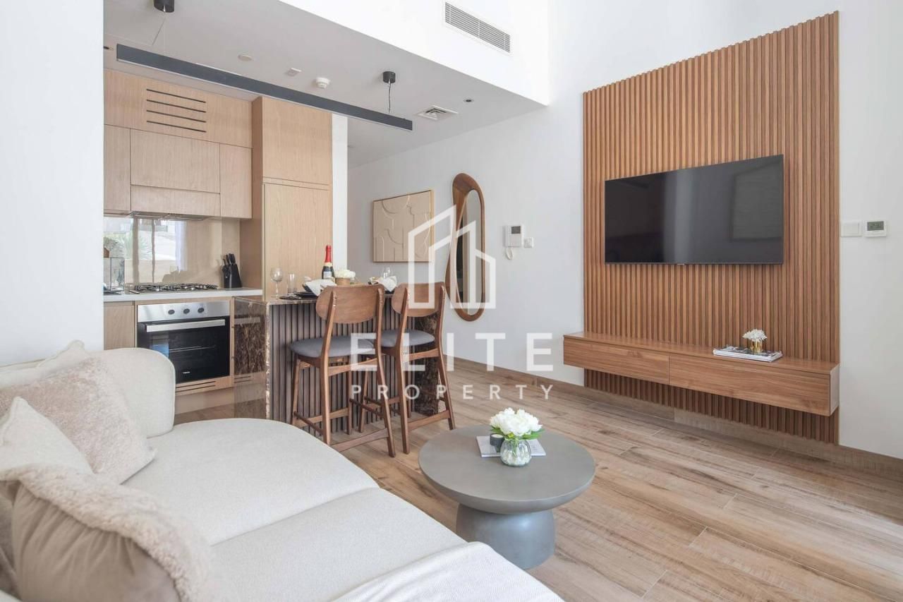 Vacant Now | Fully Furnished | Stylish Studio