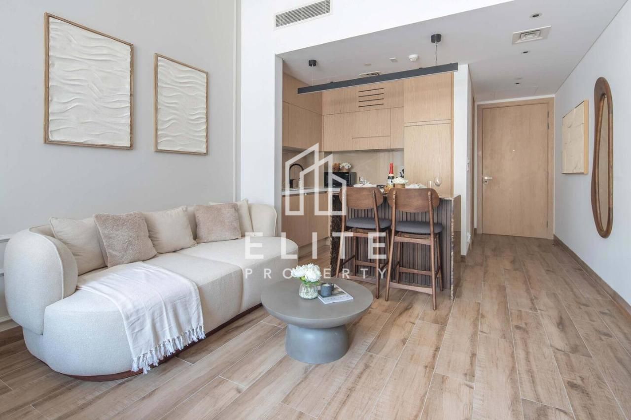 Vacant Now | Fully Furnished | Stylish Studio