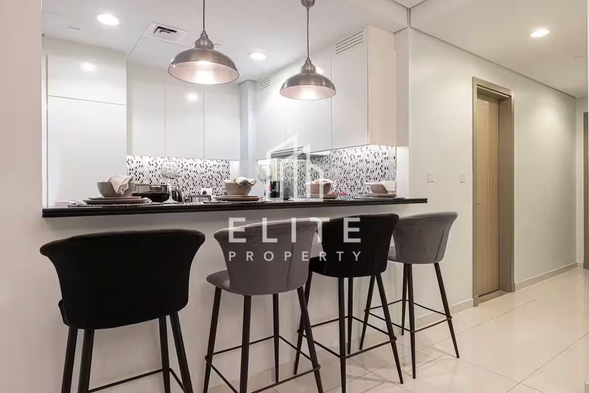 Well Maintained | Upgraded | Vacant on Transfer