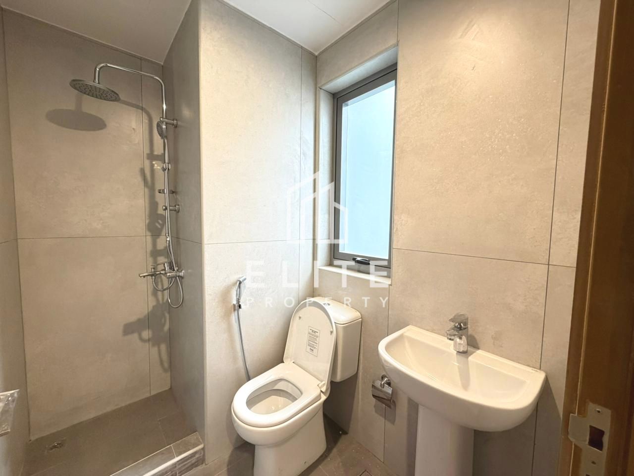 Private Pool | Upgraded | Corner Unit