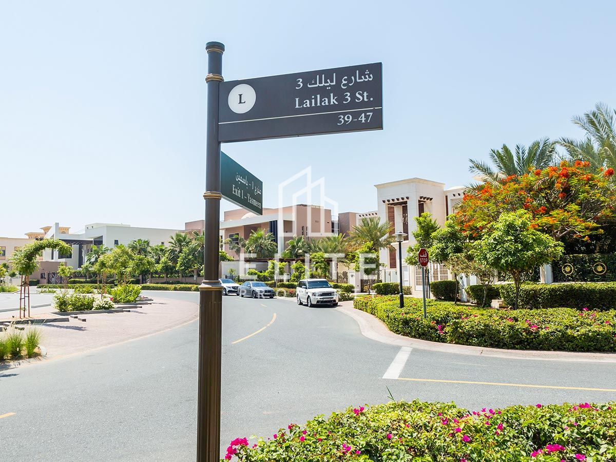 Land for Sale in Emirates Hills AED 3,327 Per Square Foot
