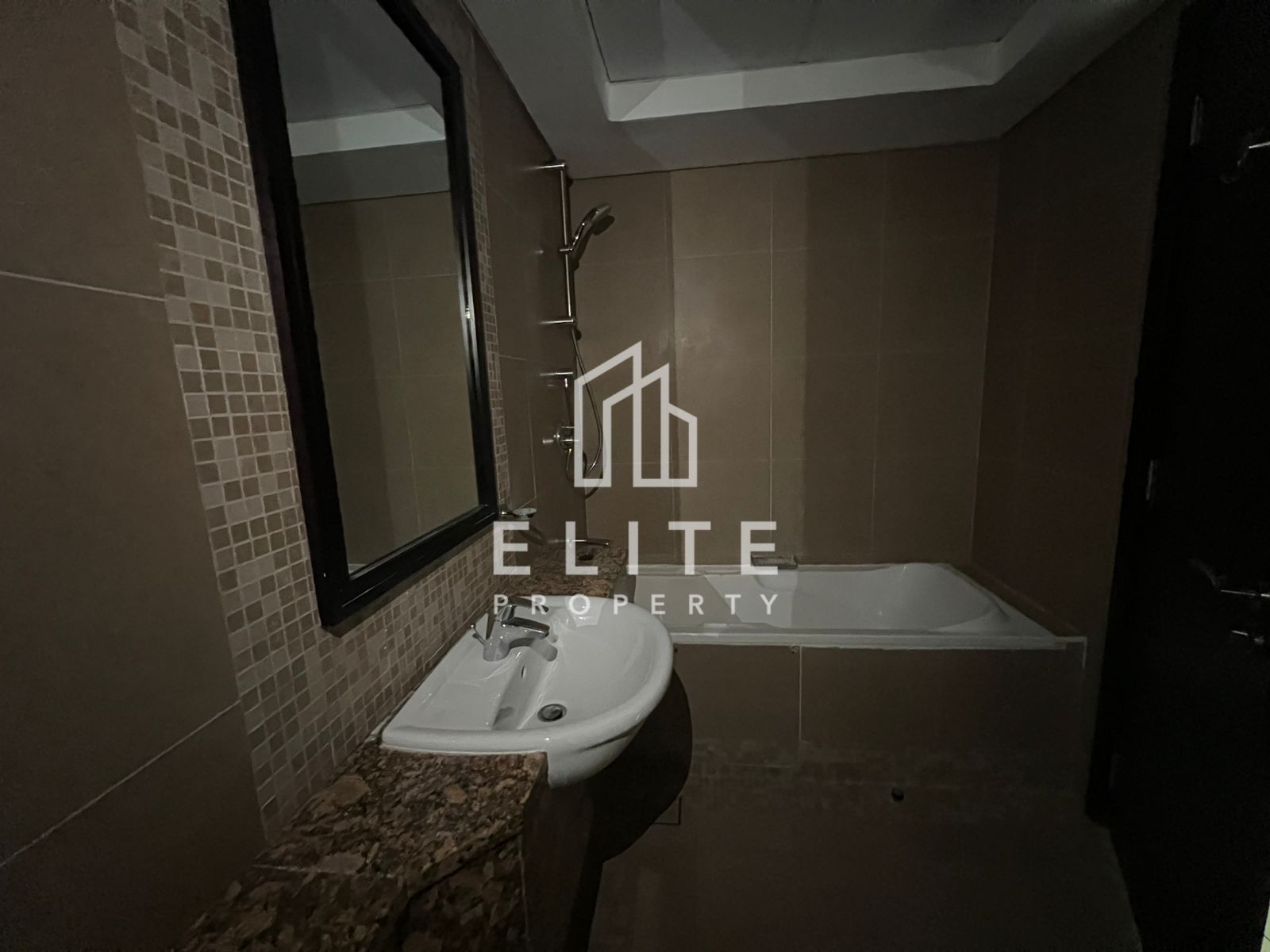 CENTRAL LOCATION, READY TO MOVEIN, SPACIOUS LAYOUT