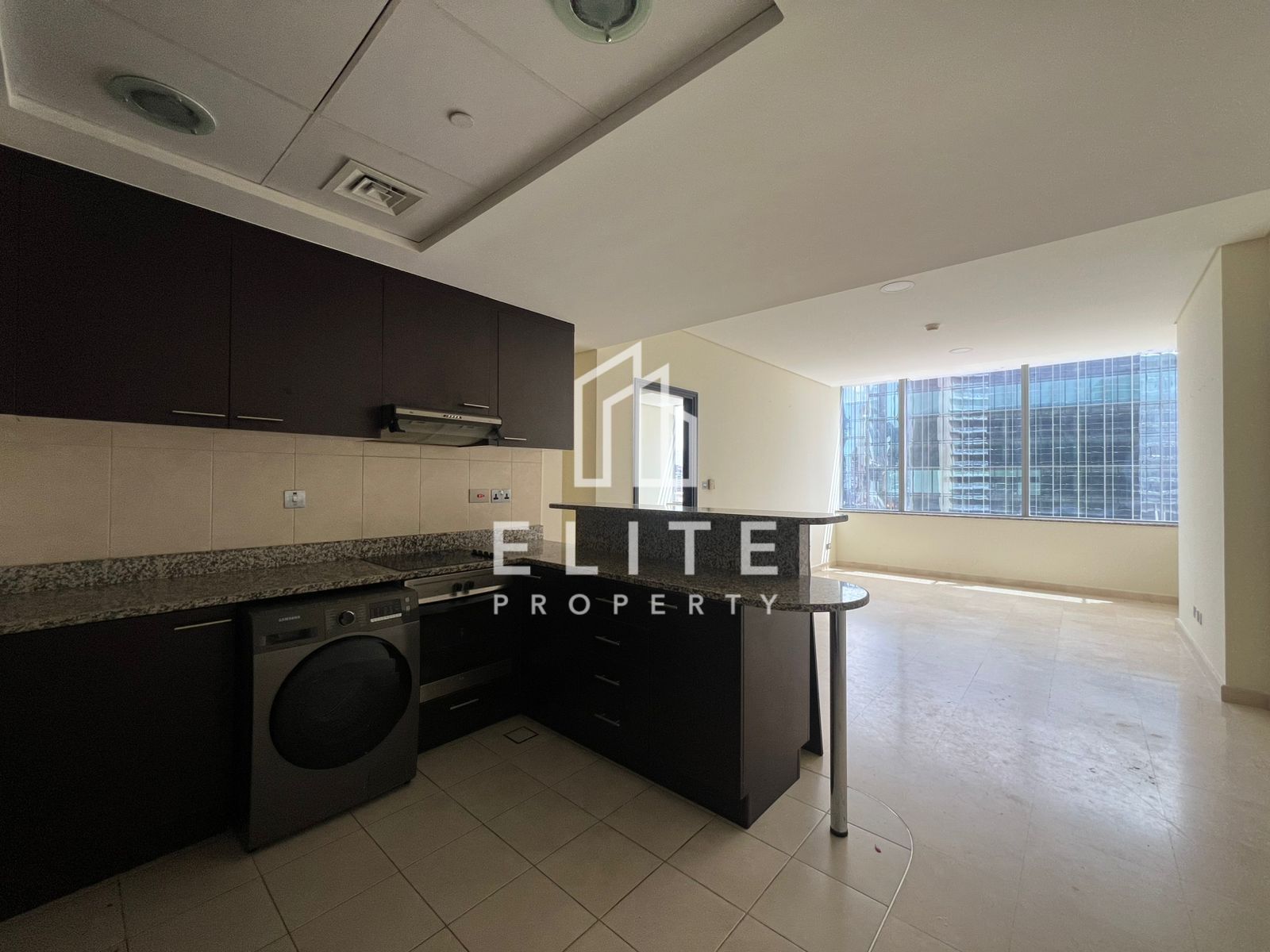 CENTRAL LOCATION, READY TO MOVEIN, SPACIOUS LAYOUT