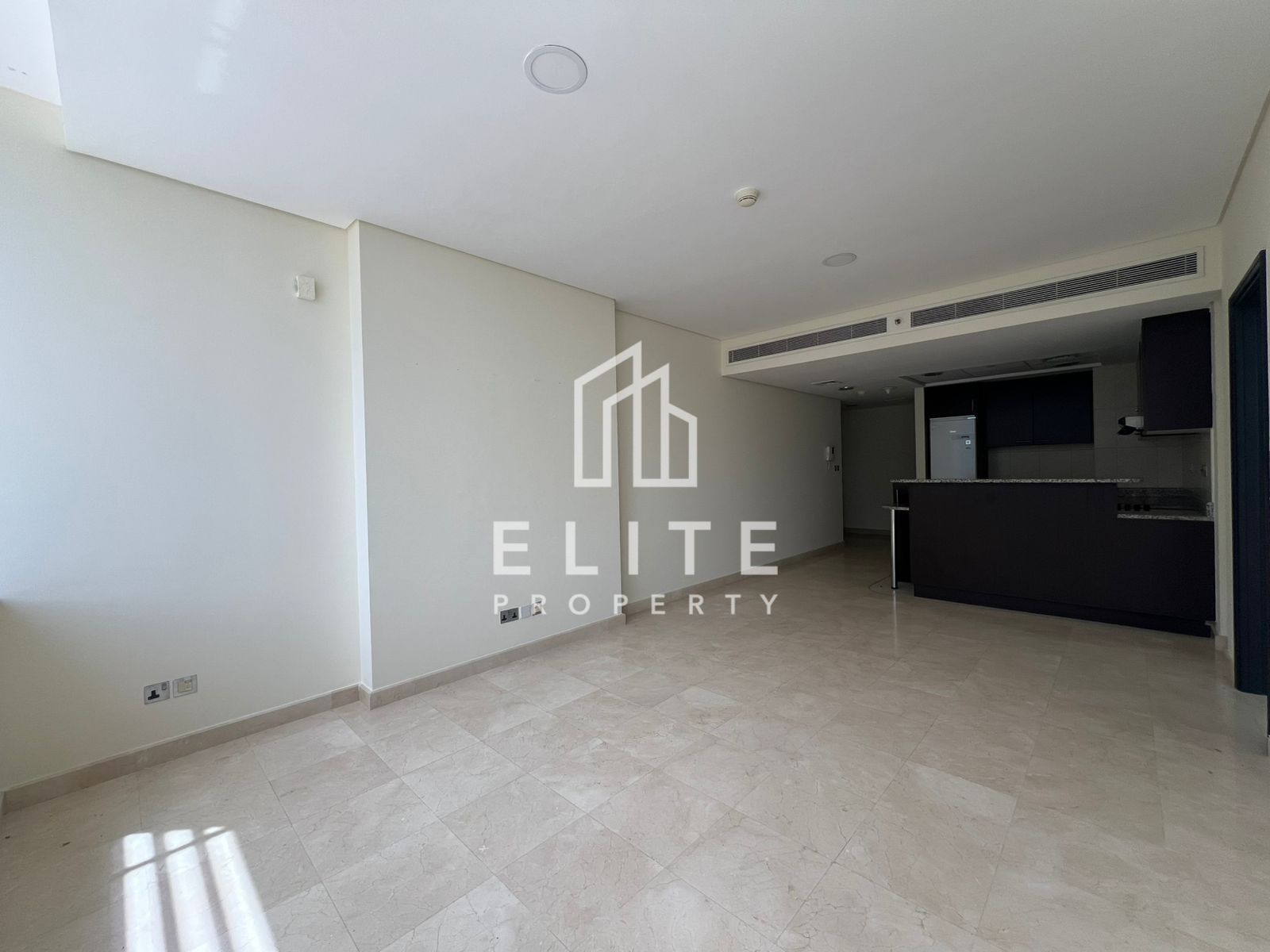 CENTRAL LOCATION, READY TO MOVEIN, SPACIOUS LAYOUT